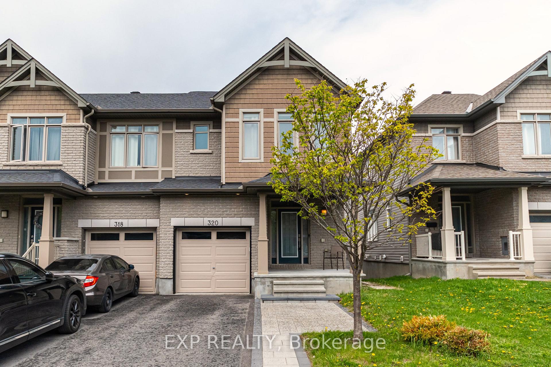 320 Broadridge Crescent Ottawa Ontario Canada Sale residential Mo Sleiman Coldwell Banker Sarazen Realty, Brokerage*