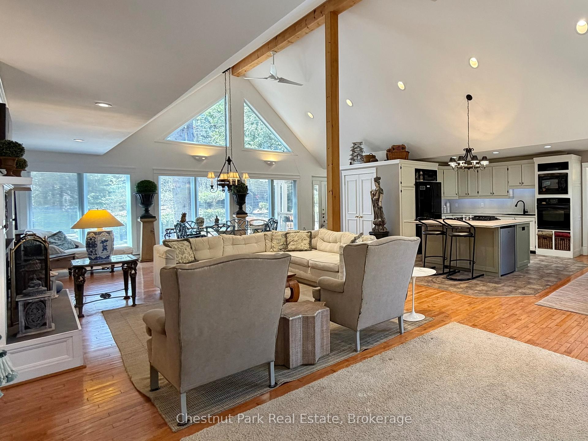 5 Bedroom Single Family Home/House's Image 15