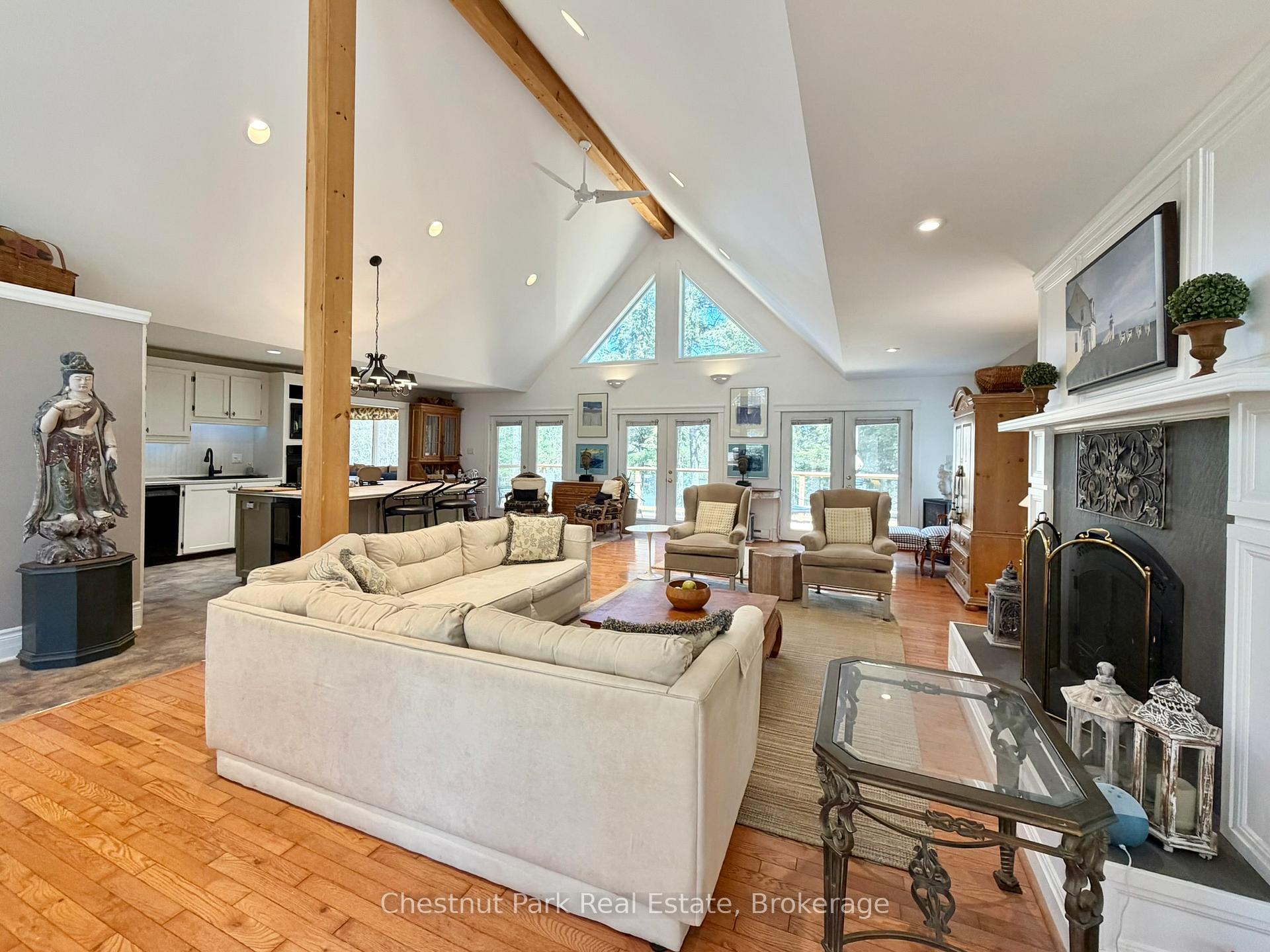 5 Bedroom Single Family Home/House's Image 20