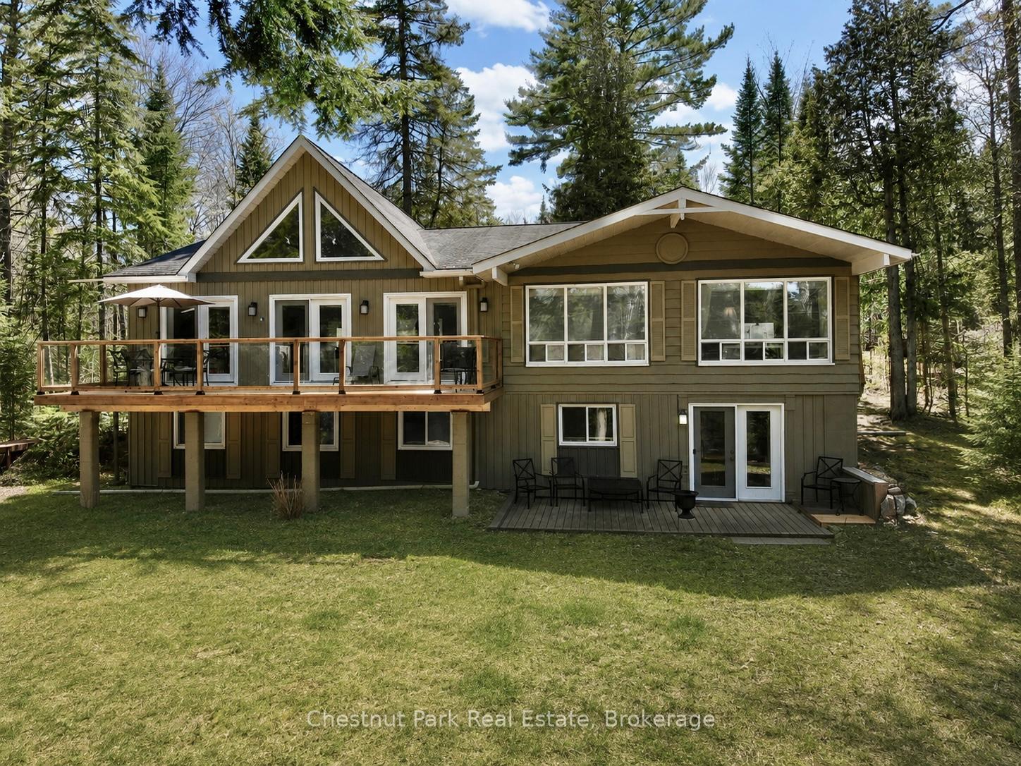 5 Bedroom Single Family Home/House's Image 11