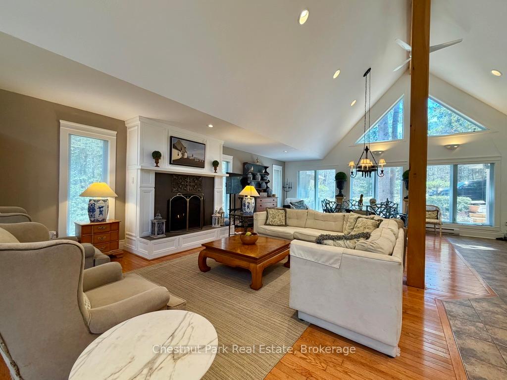 5 Bedroom Single Family Home/House's Image 16