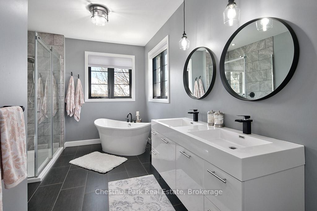 5 Bedroom Single Family Home/House's Image 29