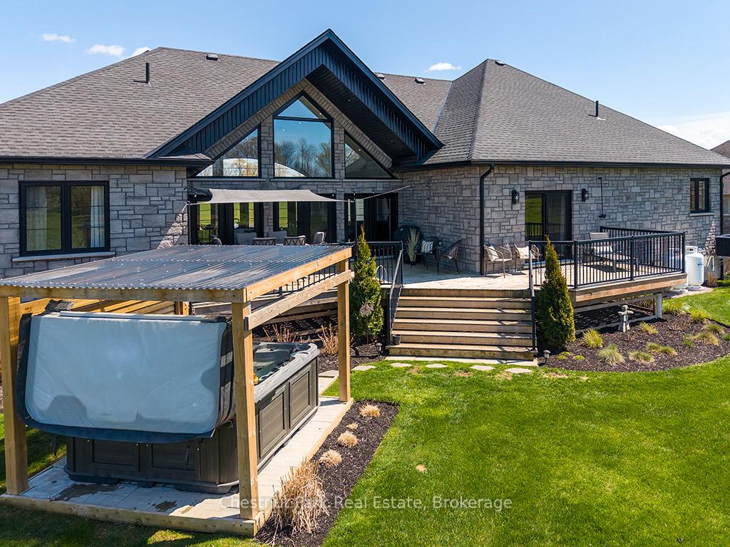 5 Bedroom Single Family Home/House's Image 18