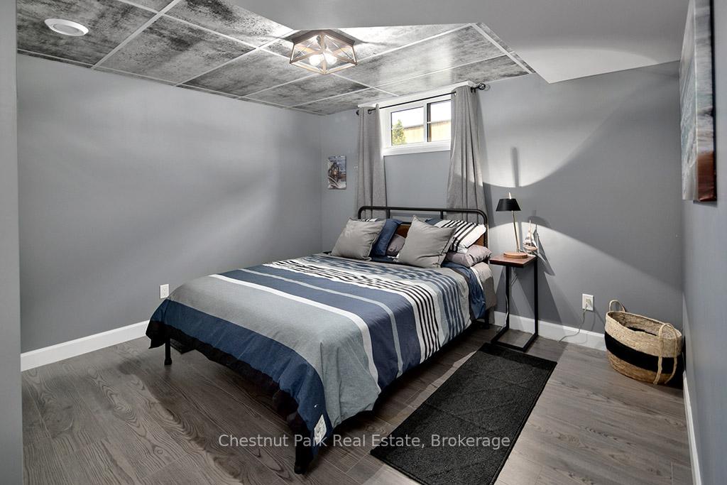 5 Bedroom Single Family Home/House's Image 39
