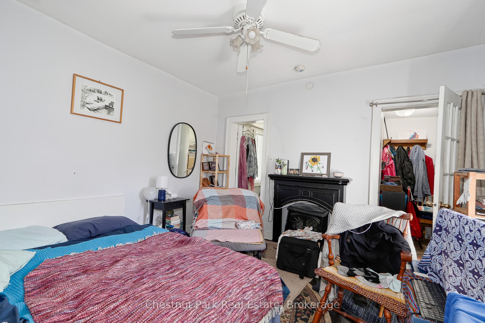 5 Bedroom Single Family Home/House's Image 29