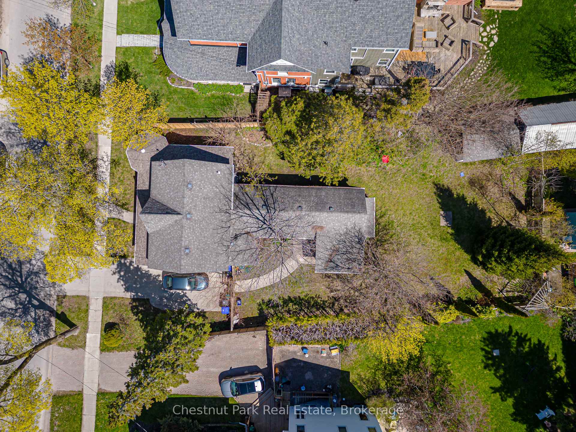 5 Bedroom Single Family Home/House's Image 39