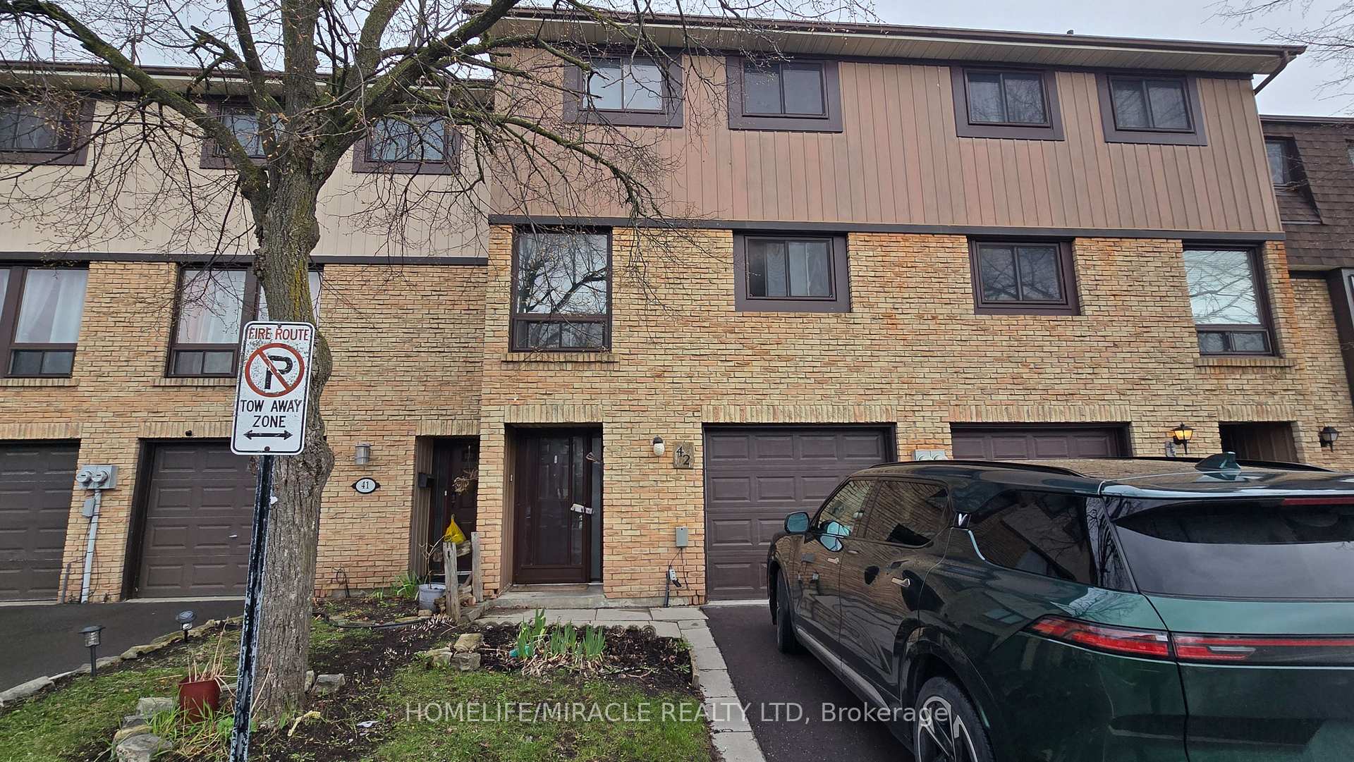 42 - 221 Ormond Drive Oshawa Ontario Canada Rent residential Arifur Shohel HomeLife/Miracle Realty Ltd., Brokerage *