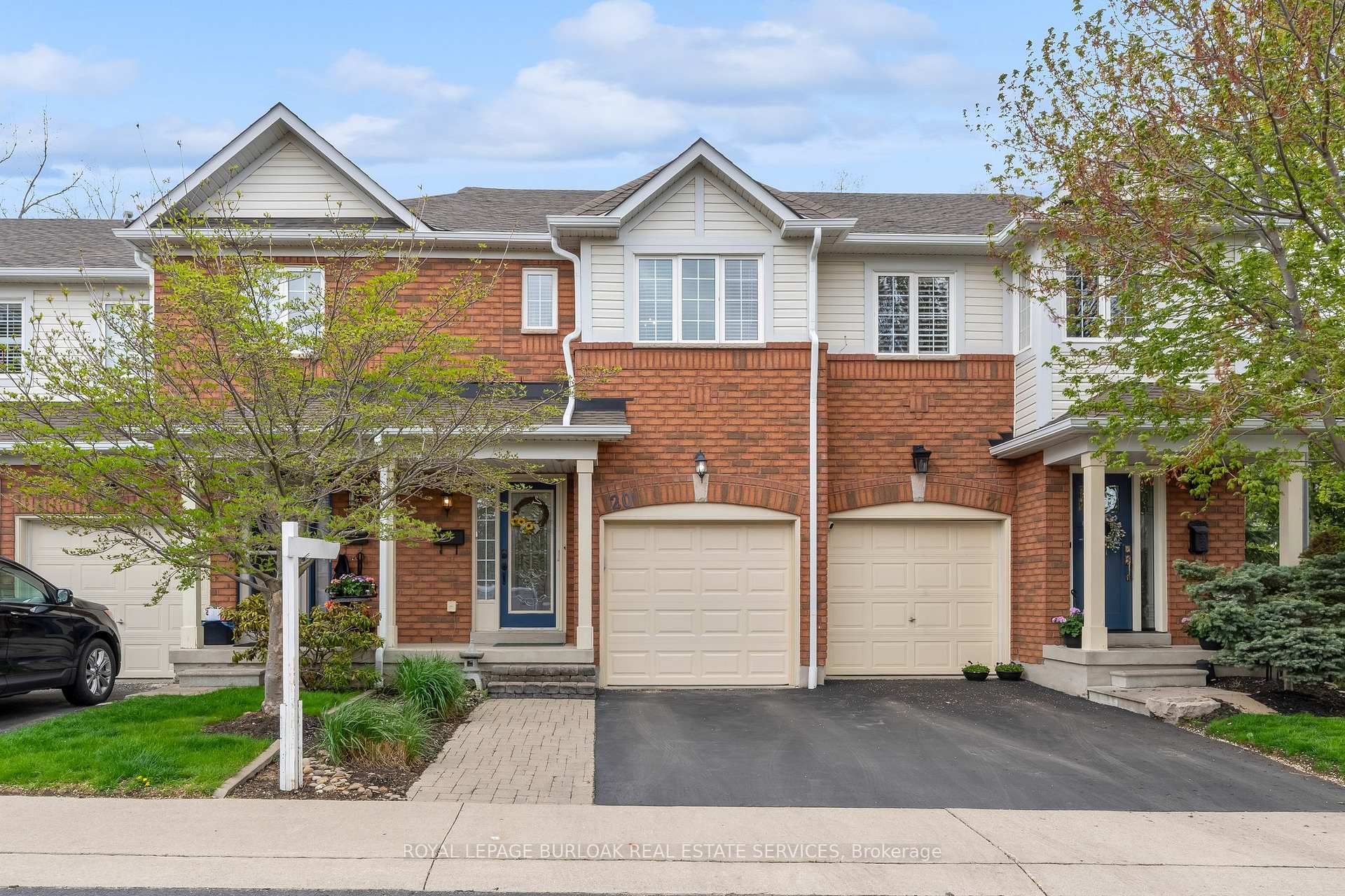 20 - 710 Spring Gardens Road Burlington Ontario Canada Sale residential Maya Garg Royal LePage Signature Realty, Brokerage