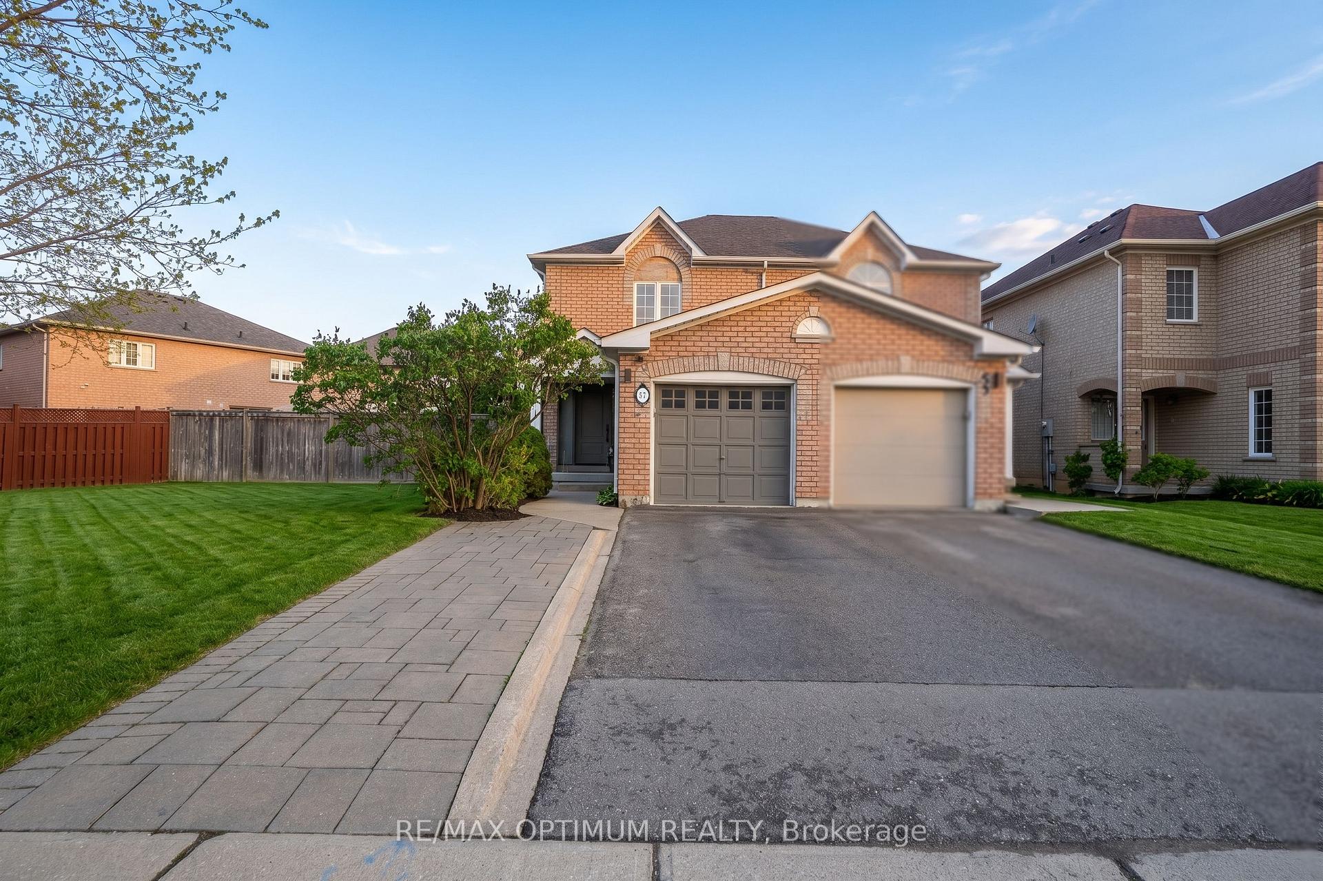 57 Olde Town Road Brampton Ontario Canada Rent residential Amit Bhagirath RE/MAX Real Estate Centre Team Arora Realty, Brokerage*