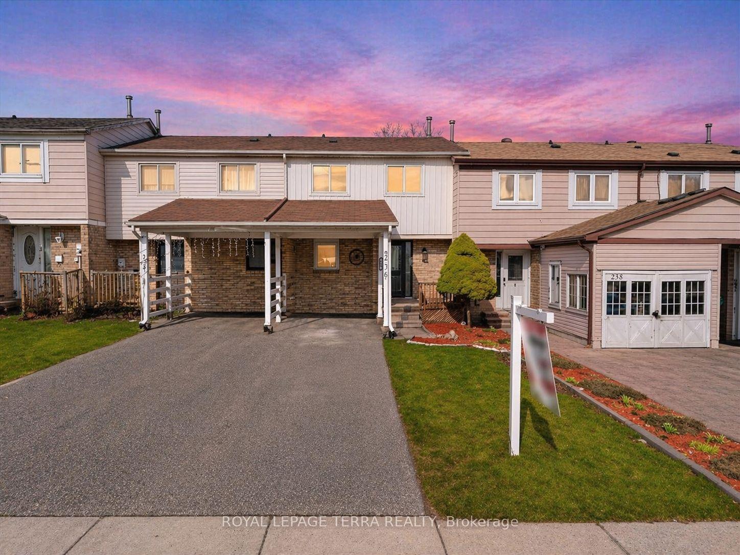 236 Royal Salisbury Way Brampton Ontario Canada Sale residential Olugbenga Bosede CENTURY 21 RED STAR REALTY Inc. Brokerage*