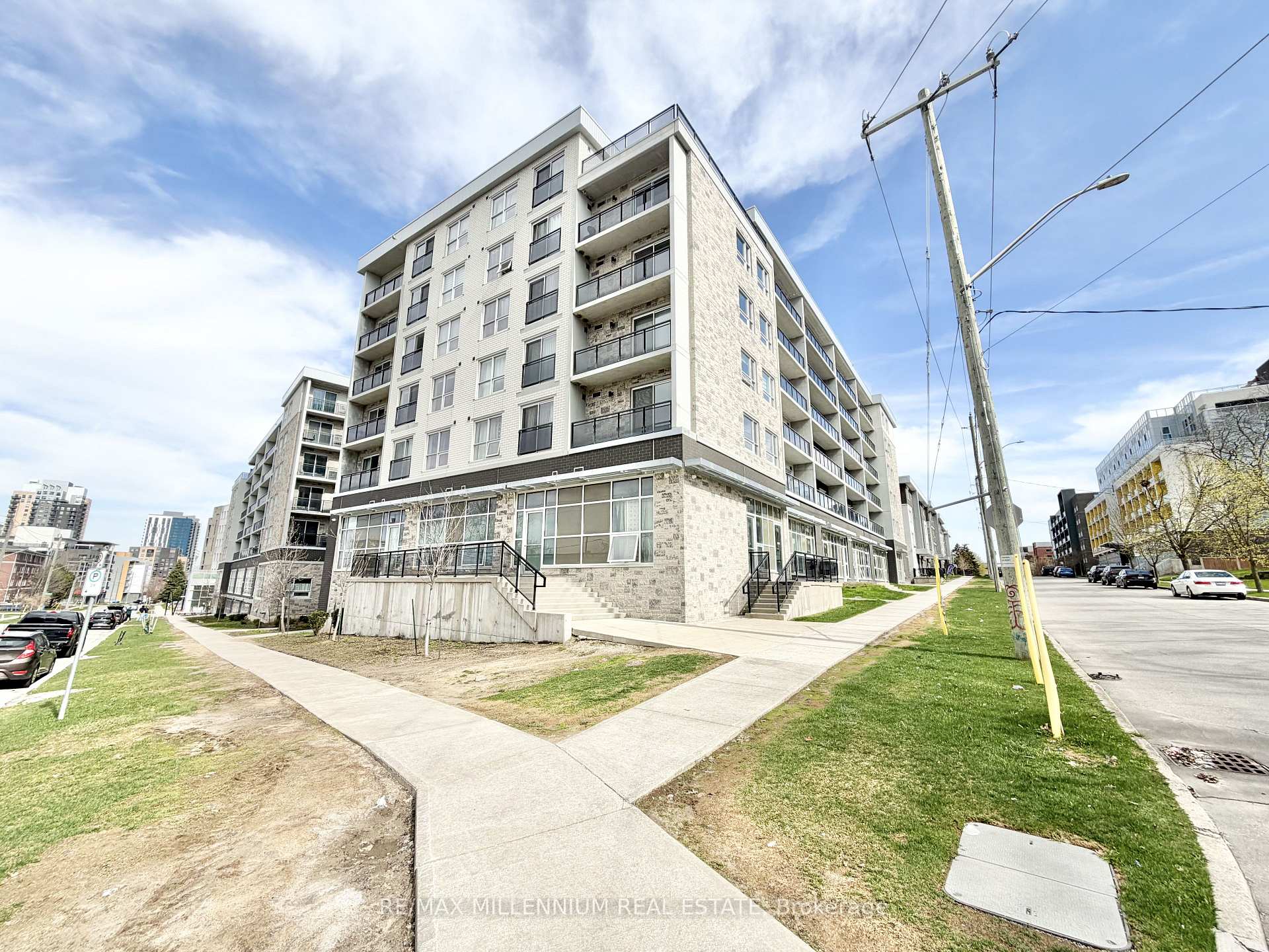F210 - 275 LARCH Street Waterloo Ontario Canada Sale residential BASHIR & NADIA AHMED RE/MAX Millennium Real Estate, Brokerage*