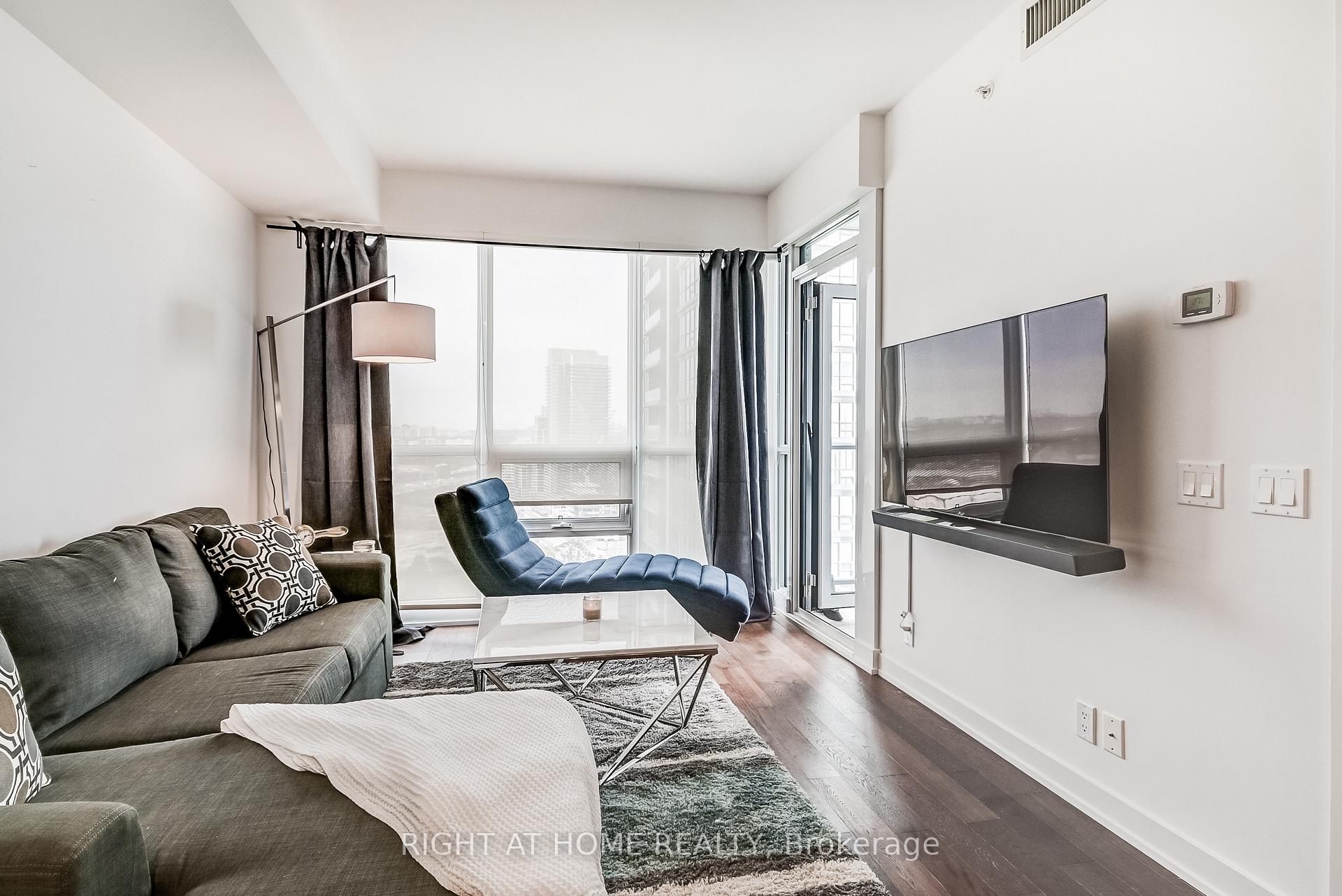 2710 - 2212 Lake Shore Boulevard W Toronto Ontario Canada Sale residential Ruth-Ann Shallow Right at Home Realty, Brokerage*
