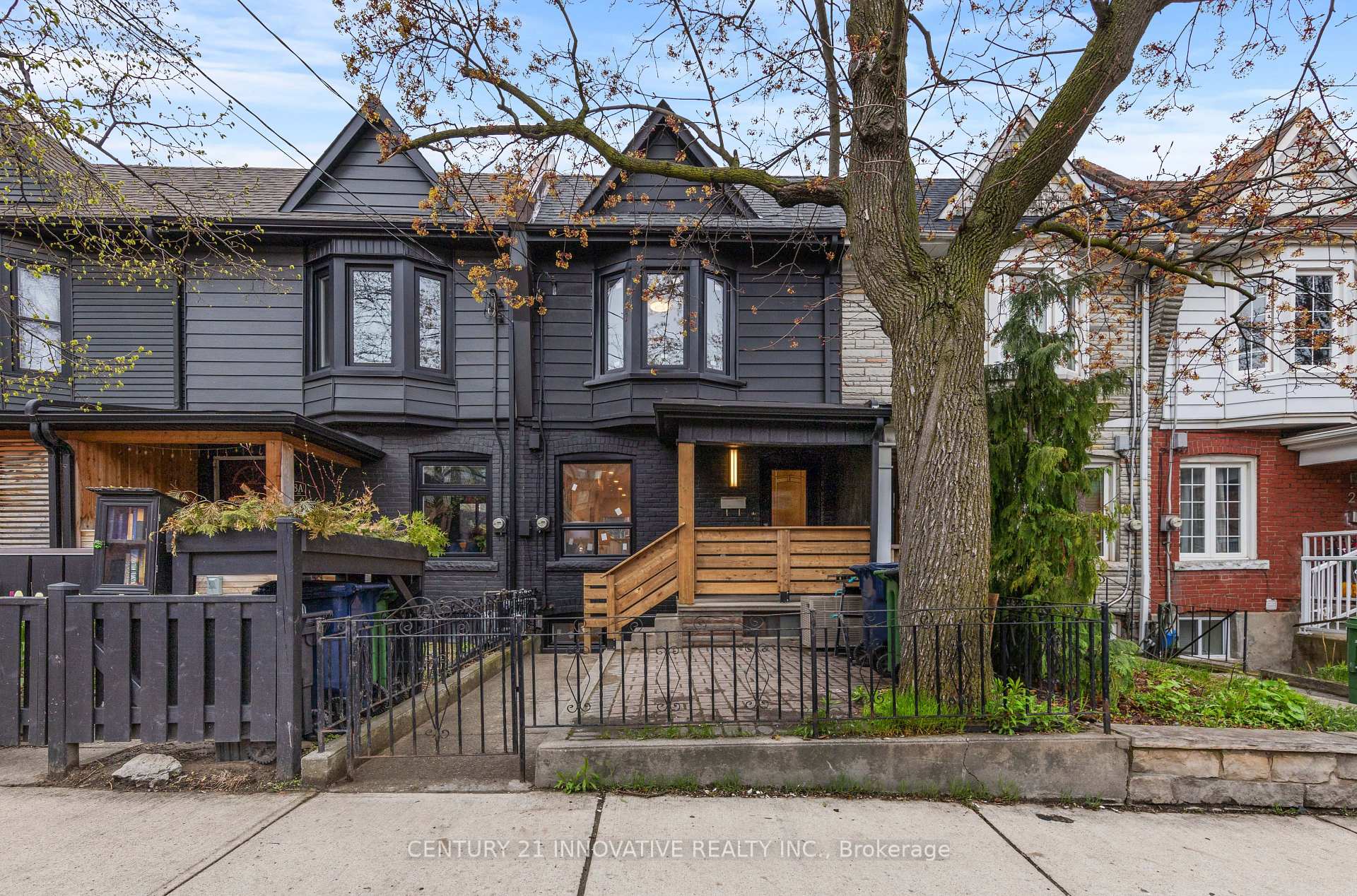 280 Brock Avenue Toronto Ontario Canada Sale residential Richard Alfred Century 21 Innovative Realty Inc., Brokerage *