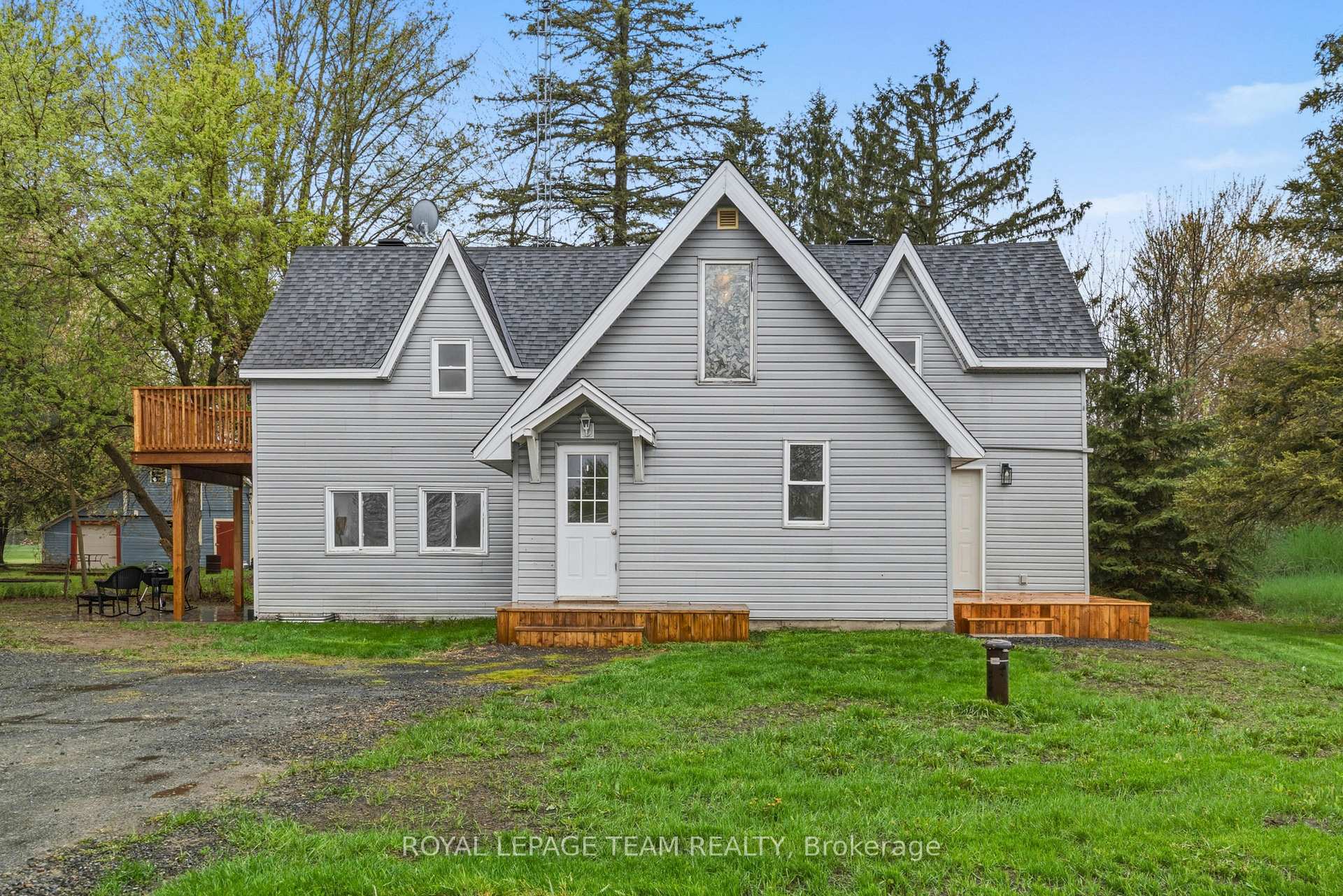 4409 Carman Road South Dundas Ontario Canada Sale residential Lea Wouters Right at Home Realty, Brokerage*