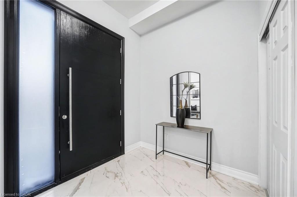 75 Kenilworth Avenue Toronto Ontario Canada Sale residential Amarjit Sanghera TRIMAXX REALTY LTD. Brokerage