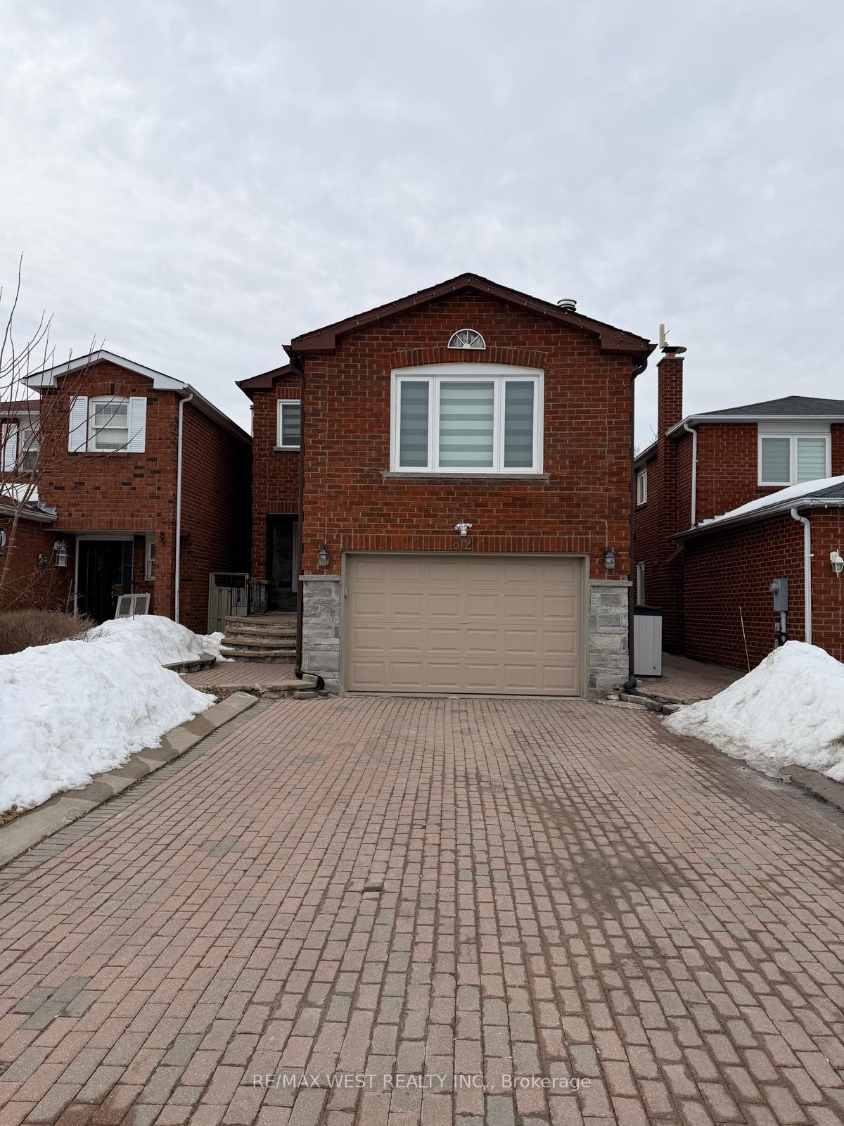 Basement - 82 Woodcroft Lane Vaughan Ontario Canada Rent residential HARRY SARVAIYA RE/MAX West Realty Inc., Brokerage *