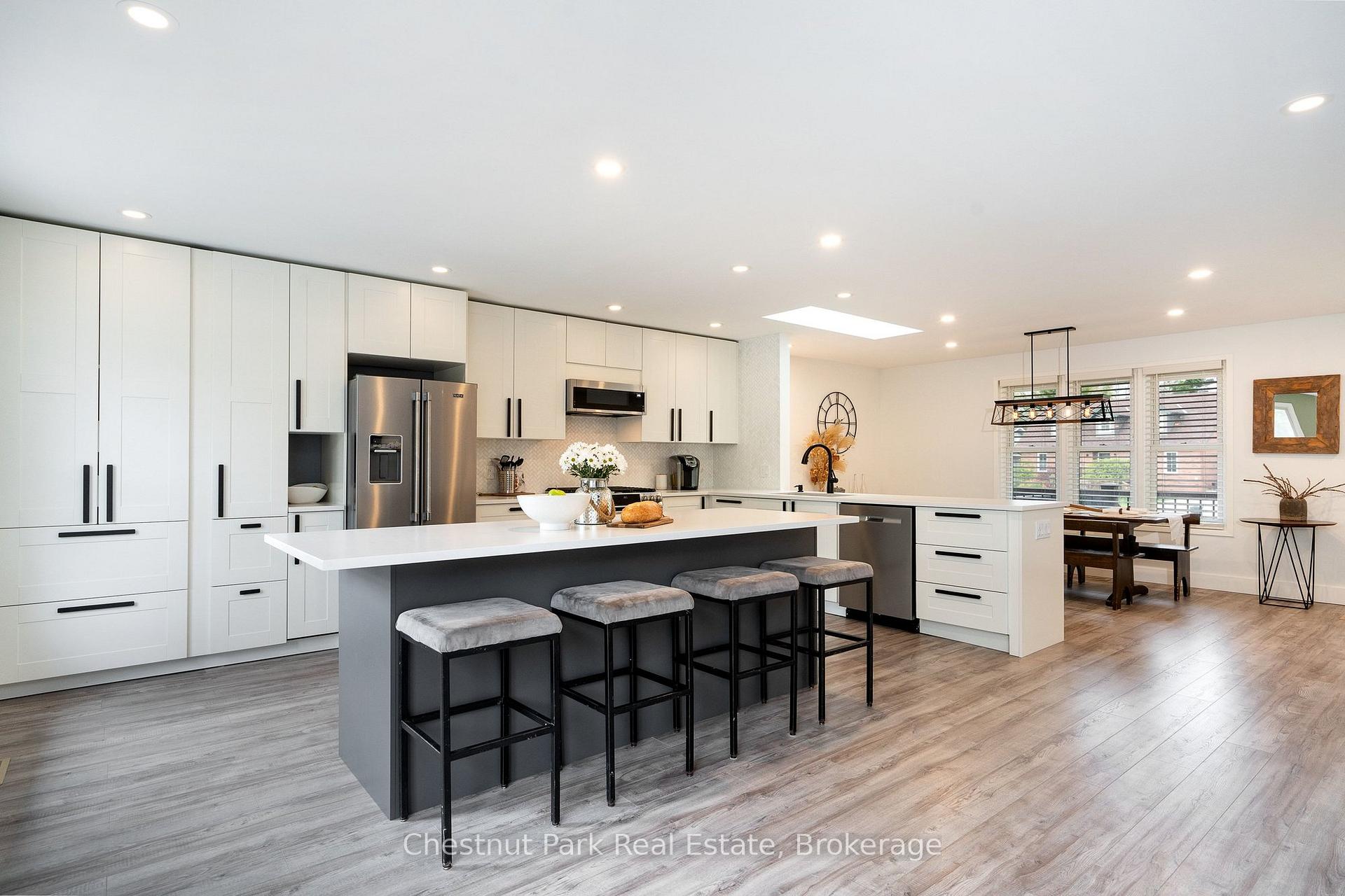 4 Bedroom Single Family Home/House's Image 16