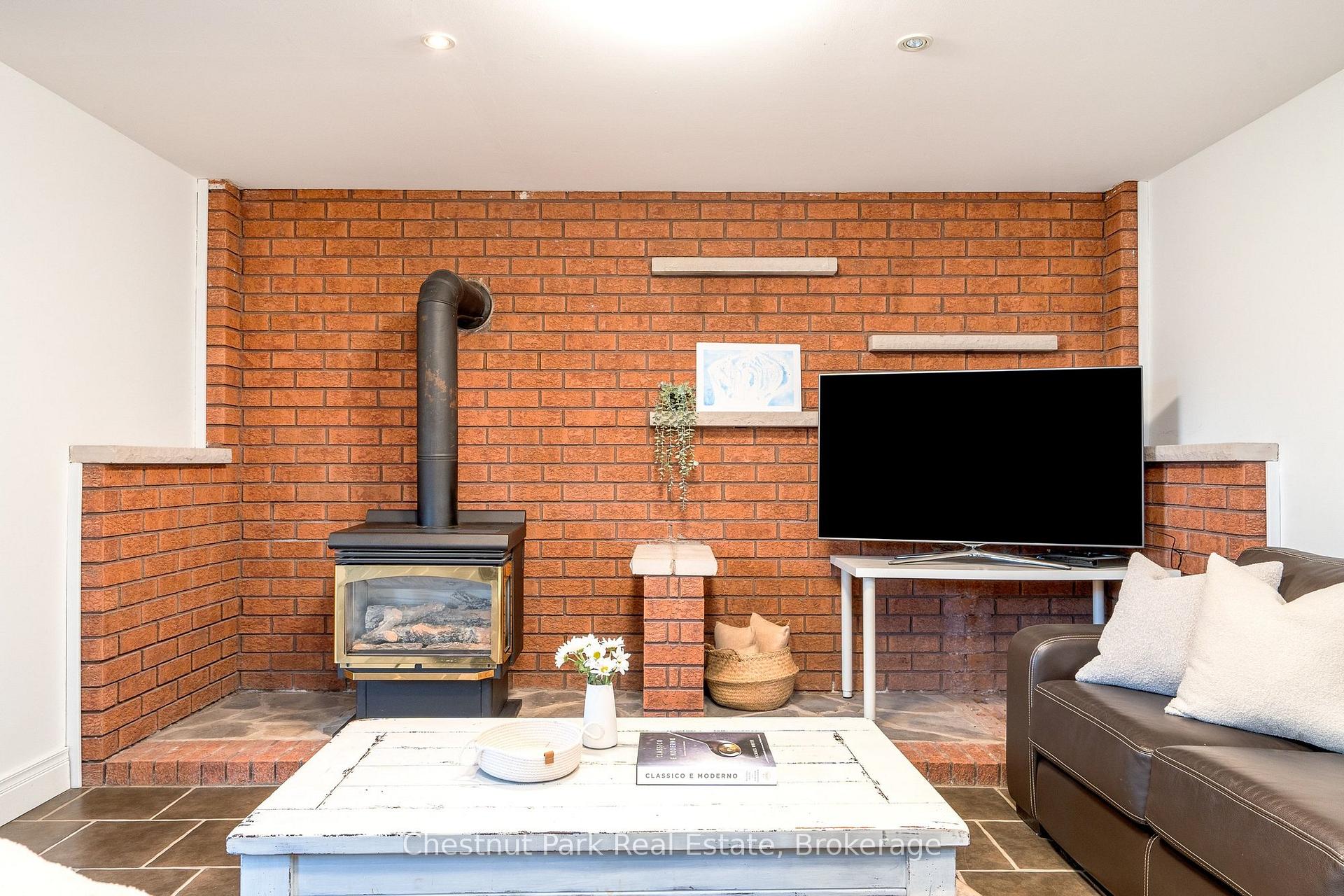 4 Bedroom Single Family Home/House's Image 39