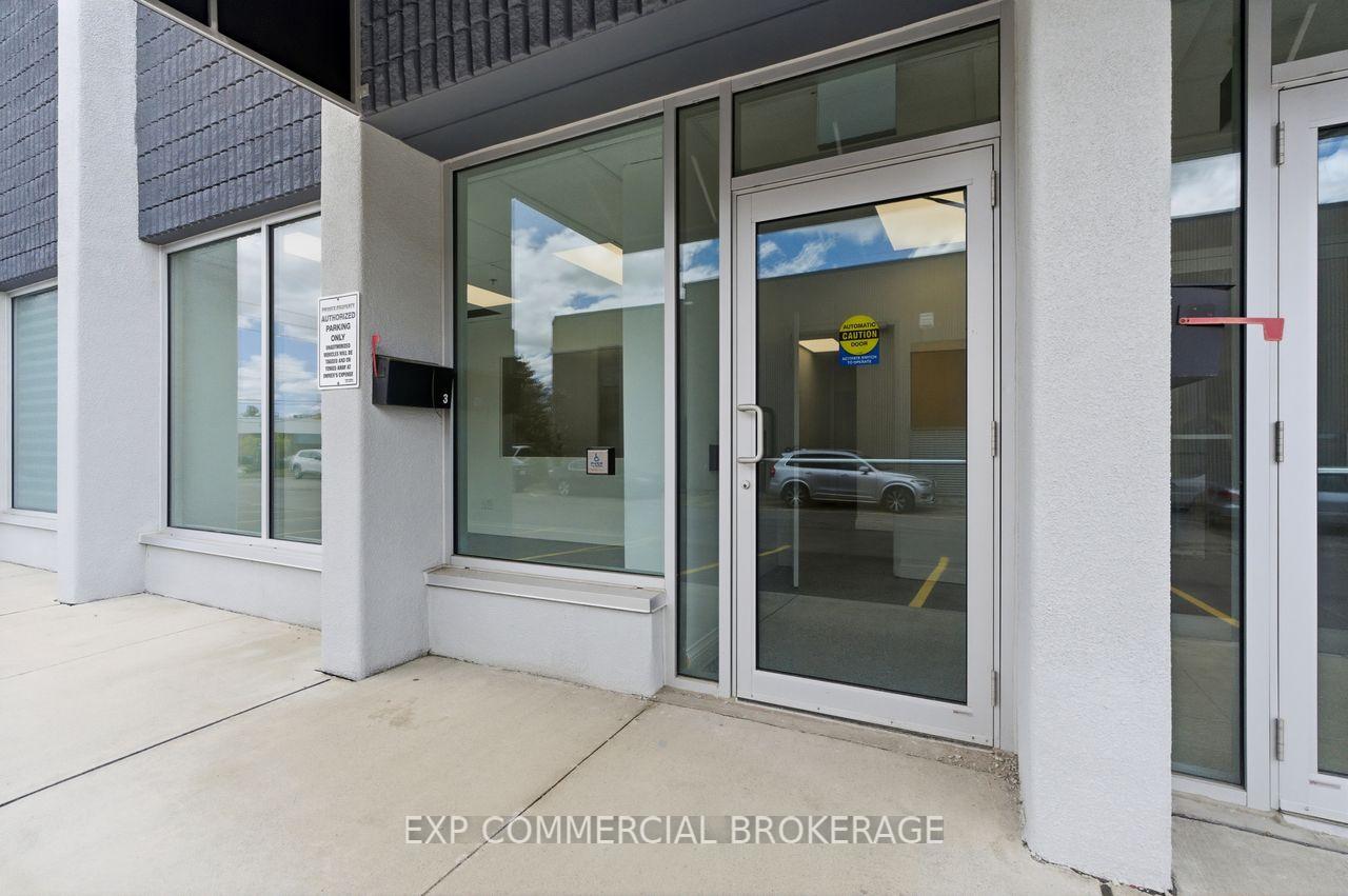 3 - 397 HUMBERLINE Drive Toronto Ontario Canada Sale commercial Cyrus Lin HomeLife New World Realty Inc., Brokerage*