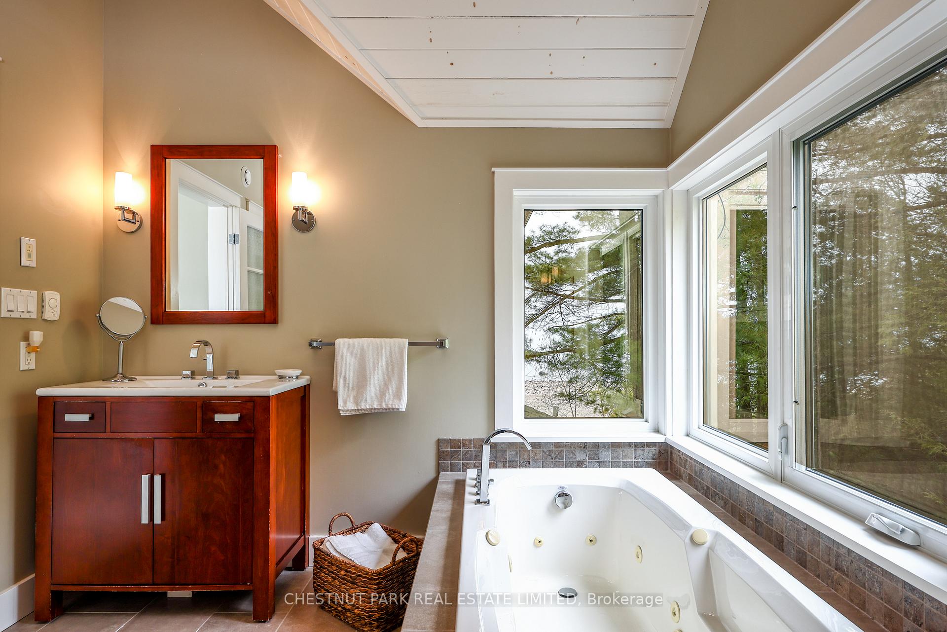 3 Bedroom Single Family Home/House's Image 24