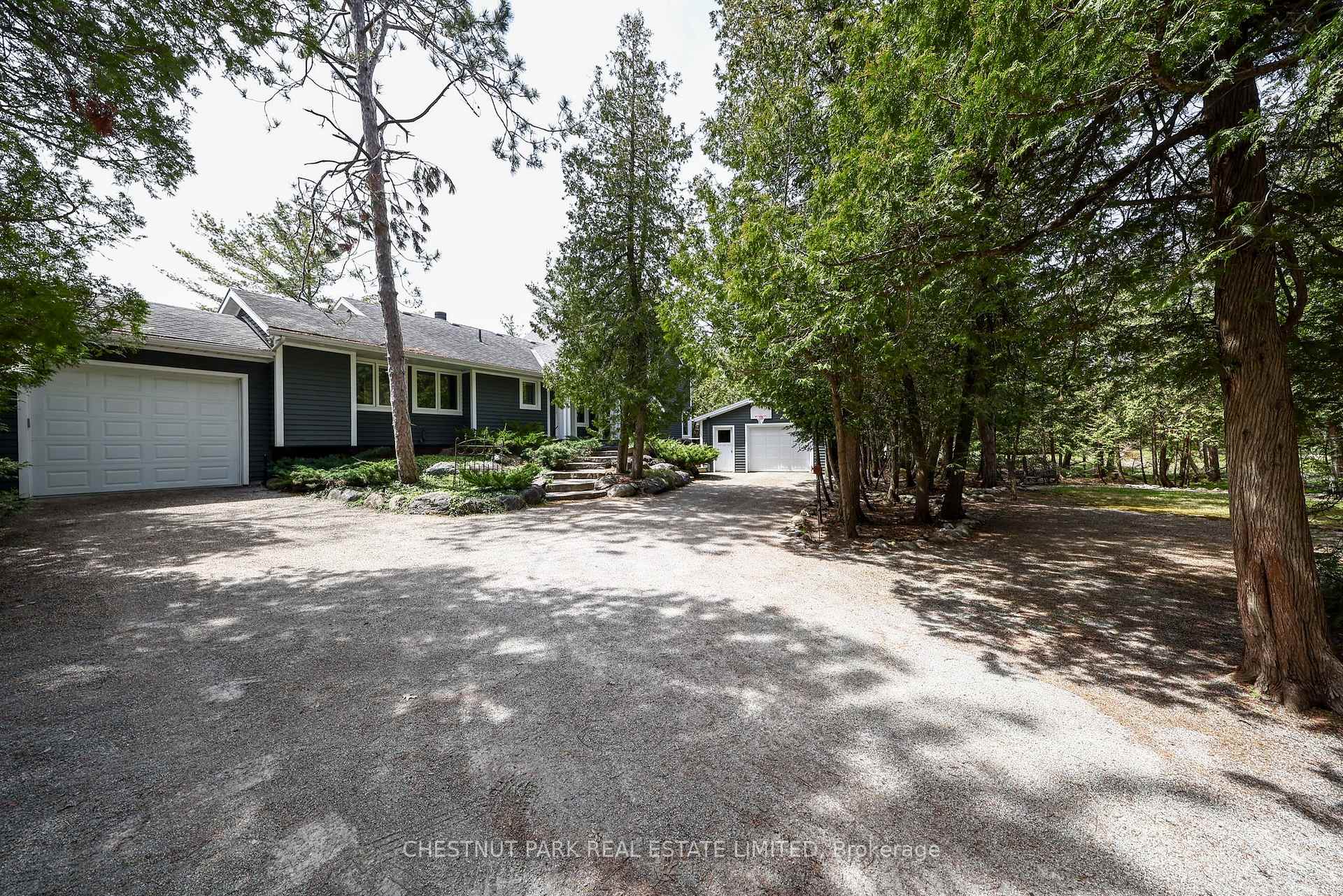 3 Bedroom Single Family Home/House's Image 35