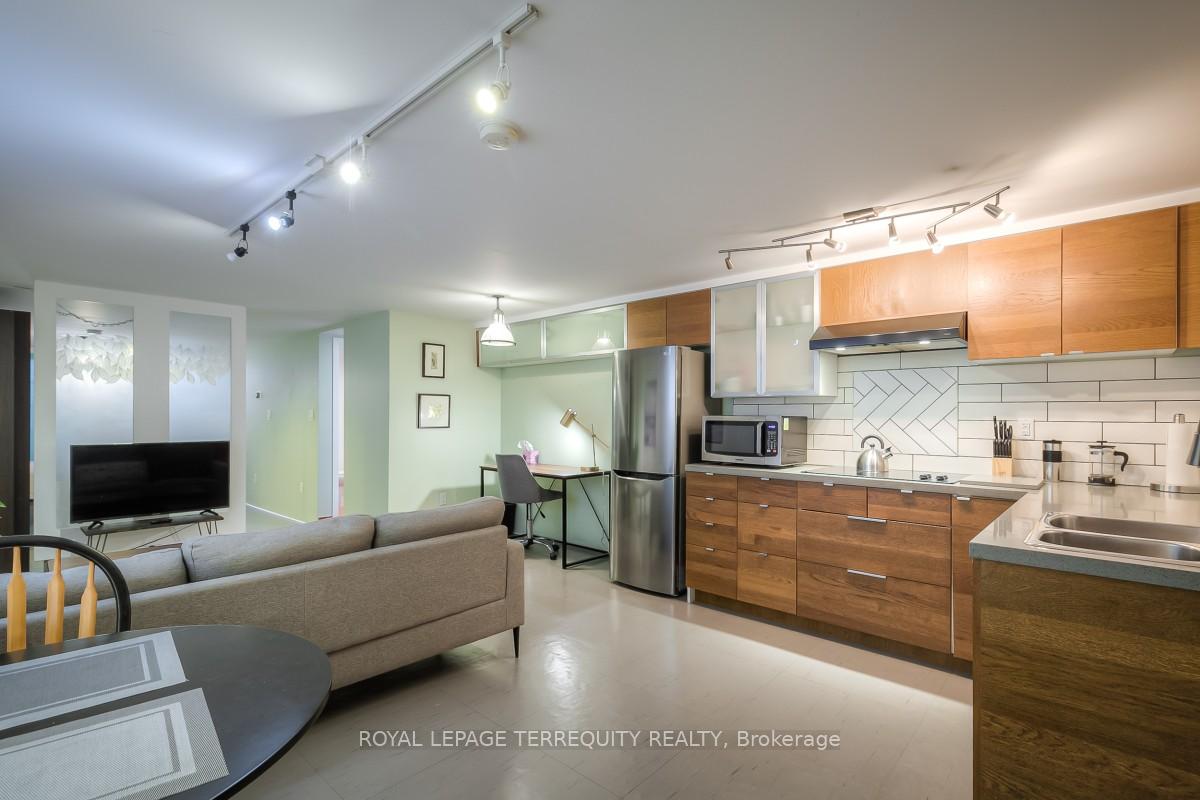 BSMT - 26A Scarlett Road Toronto Ontario Canada Rent residential   Royal LePage Terrequity Capital Realty, Brokerage*