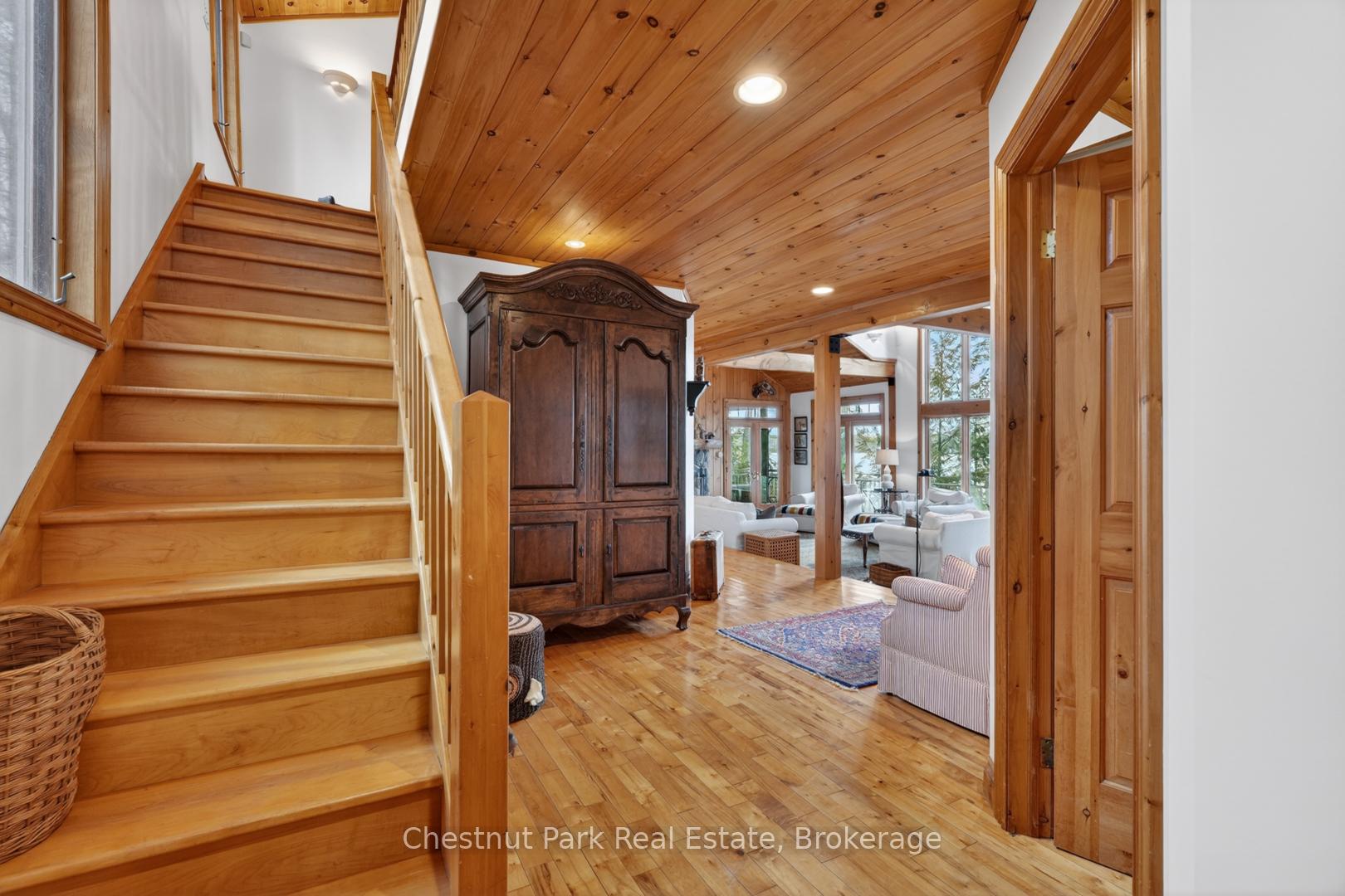 4 Bedroom Single Family Home/House's Image 3