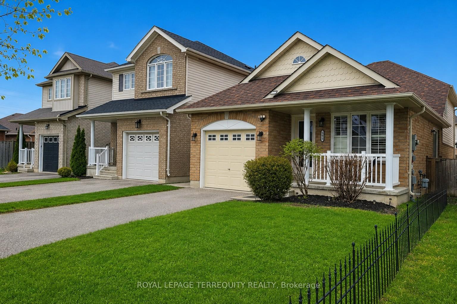 591 Luple Avenue Oshawa Ontario Canada Sale residential   Royal LePage Terrequity Capital Realty, Brokerage*