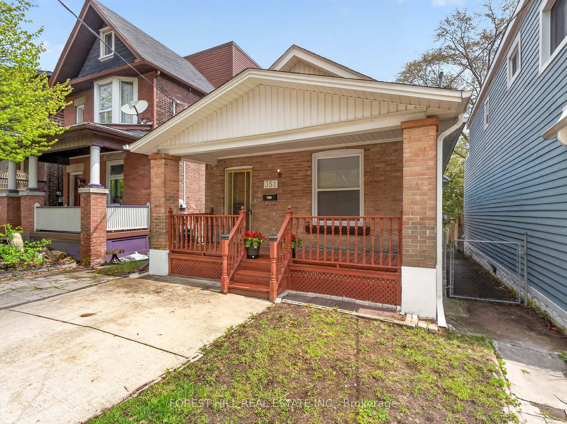 351 Woodfield Road Toronto Ontario Canada Sale residential Adele McGovern RE/MAX West Realty Inc., Brokerage *
