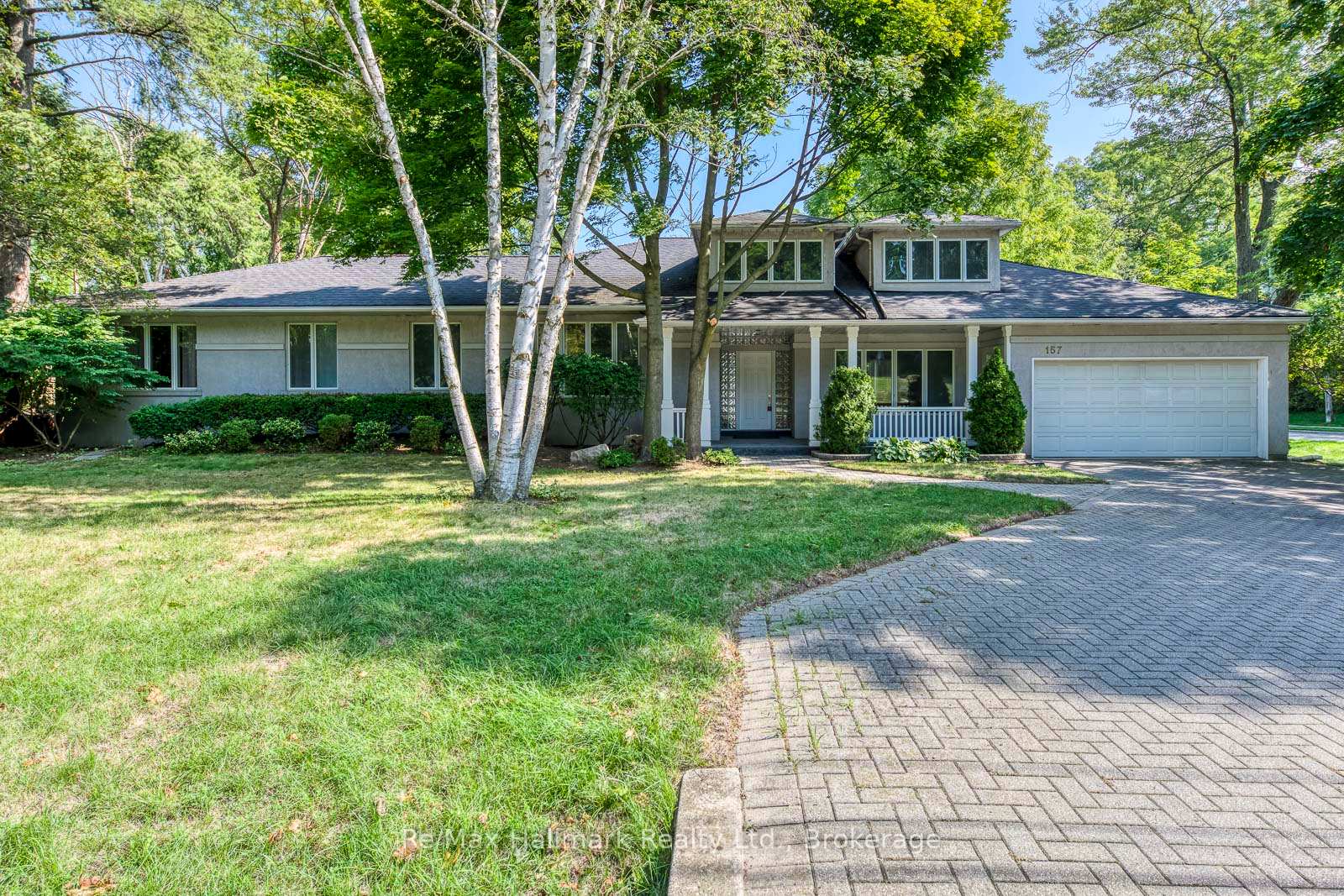 157 Trelawn Avenue Oakville Ontario Canada Sale residential Adele McGovern RE/MAX West Realty Inc., Brokerage *
