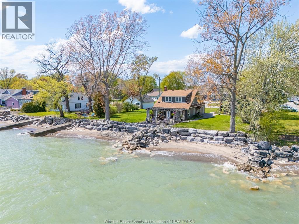 1465 Heritage ROAD Kingsville Ontario Canada Sale residential Nevena Malivuk Right at Home Realty, Brokerage*