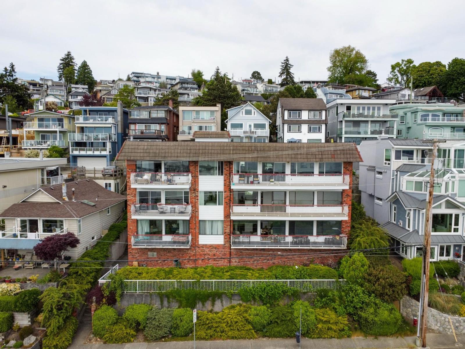 202 15147 MARINE DRIVE White Rock British Columbia Canada Sale residential   Marketing 604 Team | HomeLife Benchmark Realty Corp.