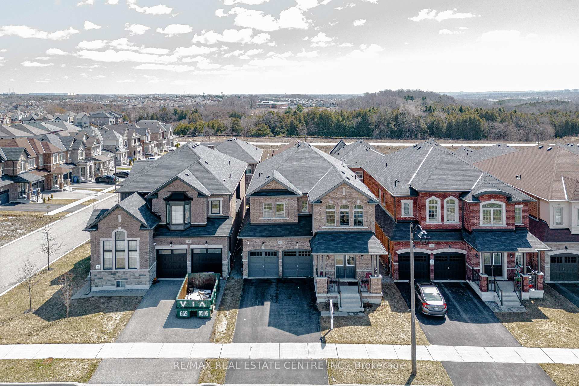 45 Carondale Square East Gwillimbury Ontario Canada Sale residential Dave Bassi RE/MAX Real Estate Centre Inc., Brokerage *
