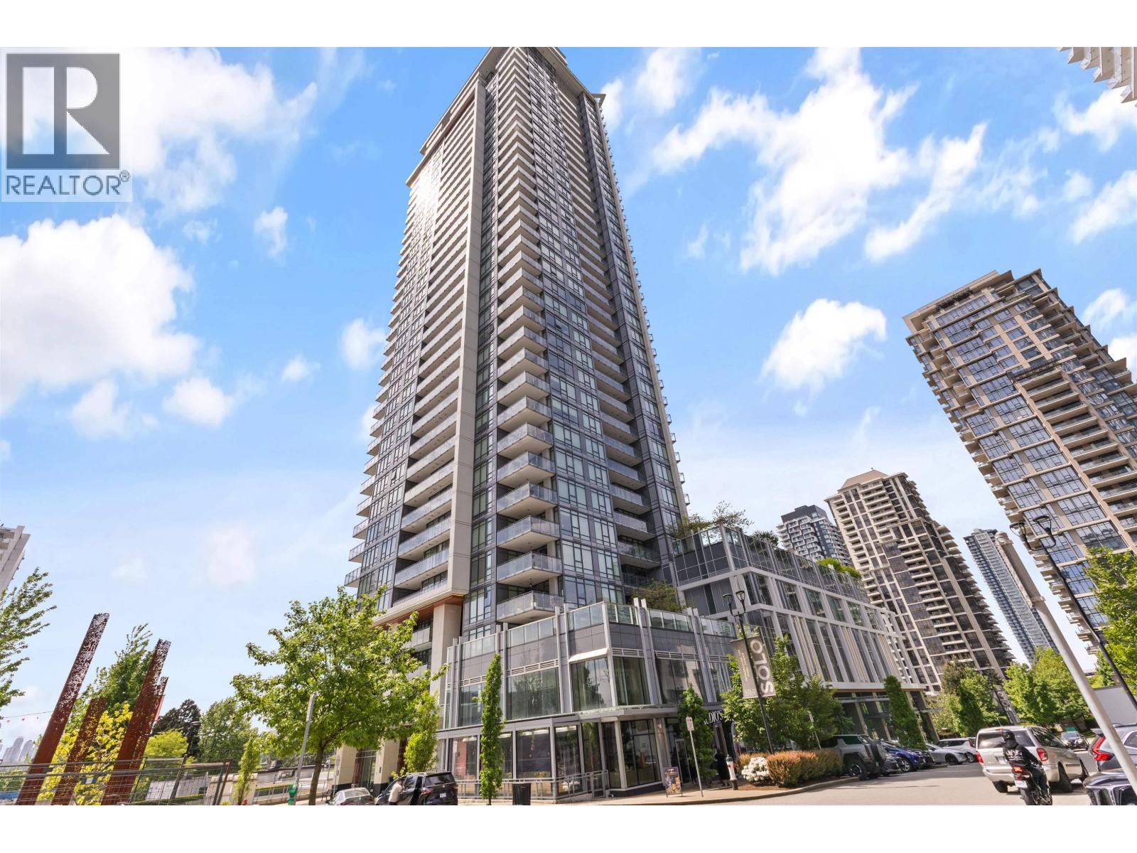 607 2085 SKYLINE COURT Burnaby British Columbia Canada Sale residential Emma Brown InCom Demo New Office