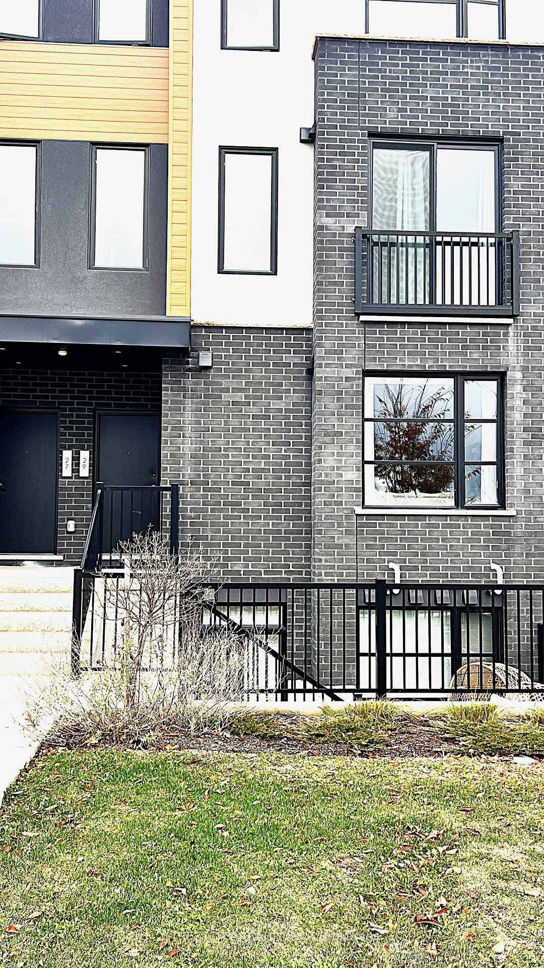 31 - 3900 Savoy Street E London South Ontario Canada Rent residential Frank Pontes STREETCITY REALTY INC., BROKERAGE*