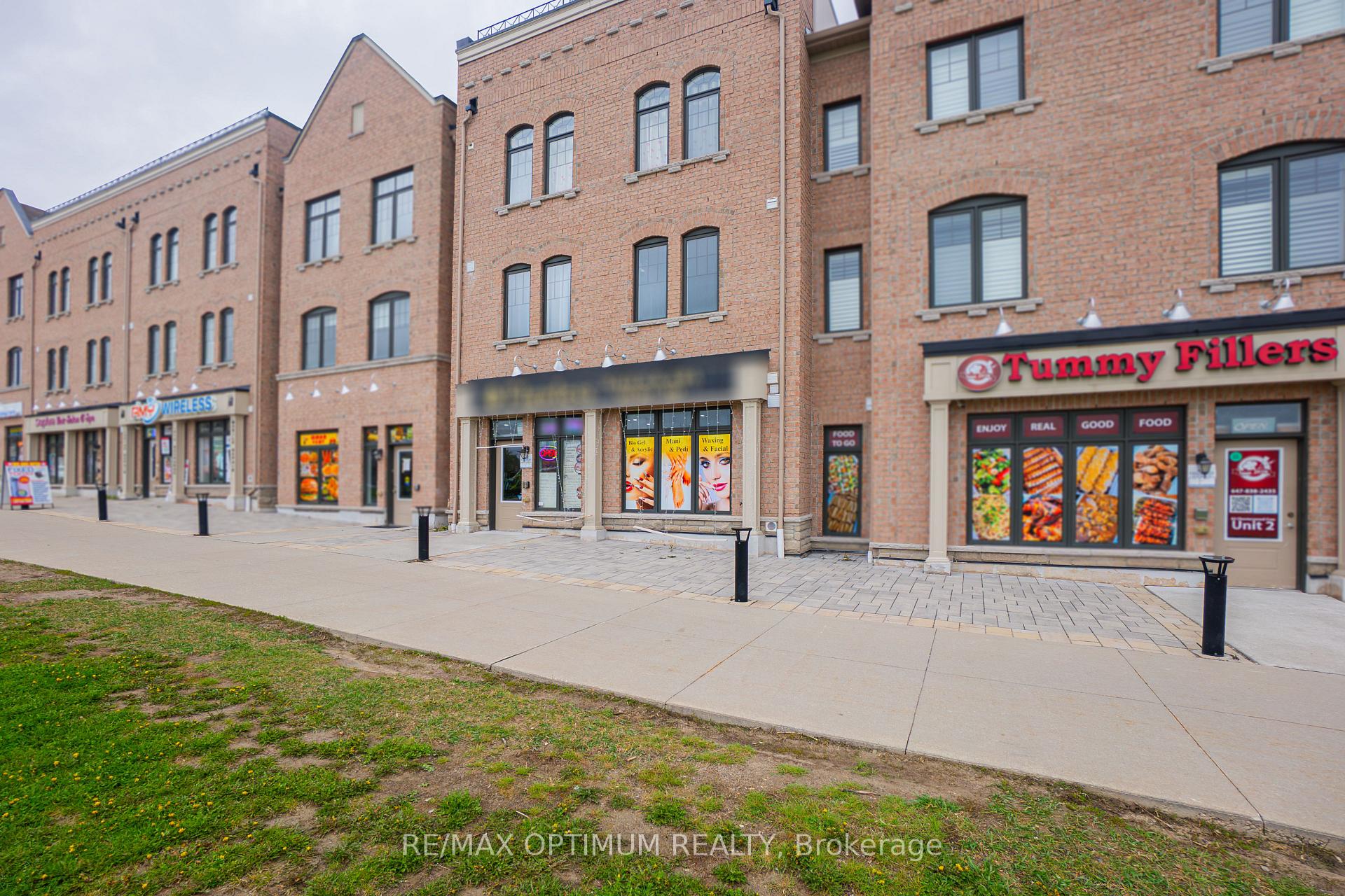 64 chesterwood Crescent Mississauga Ontario Canada Sale commercial Amit Bhagirath RE/MAX Real Estate Centre Team Arora Realty, Brokerage*