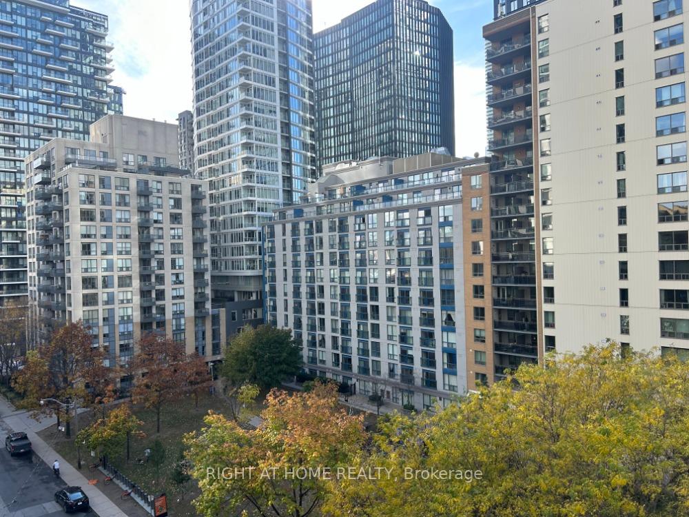 605 - 77 Mutual Street Toronto Ontario Canada Rent residential Pradip Nag Right at Home Realty, Brokerage*