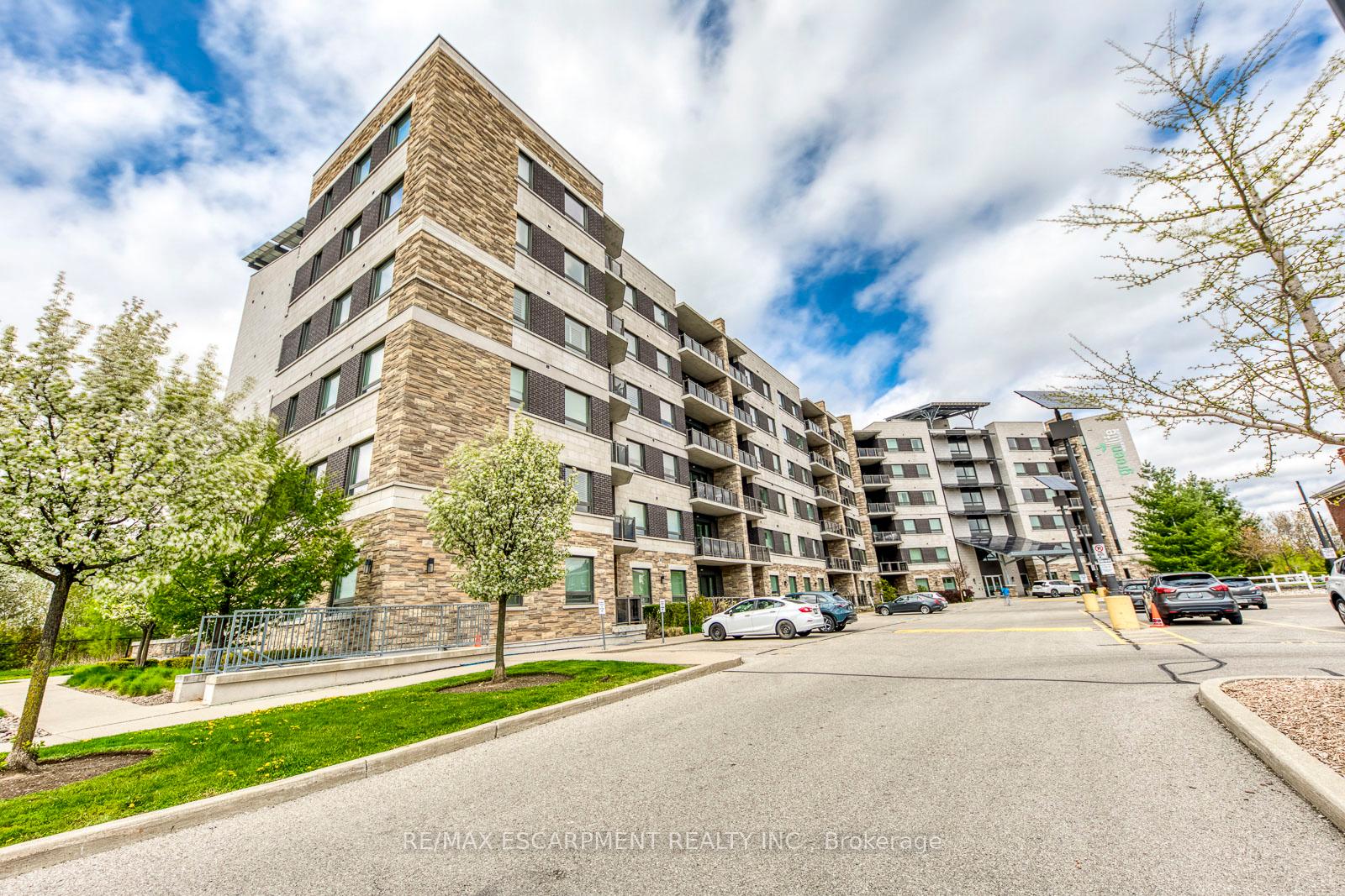 217 - 33 WHITMER Street Milton Ontario Canada Sale residential OWAIS GHANI Royal Lepage Certified Realty, Brokerage*