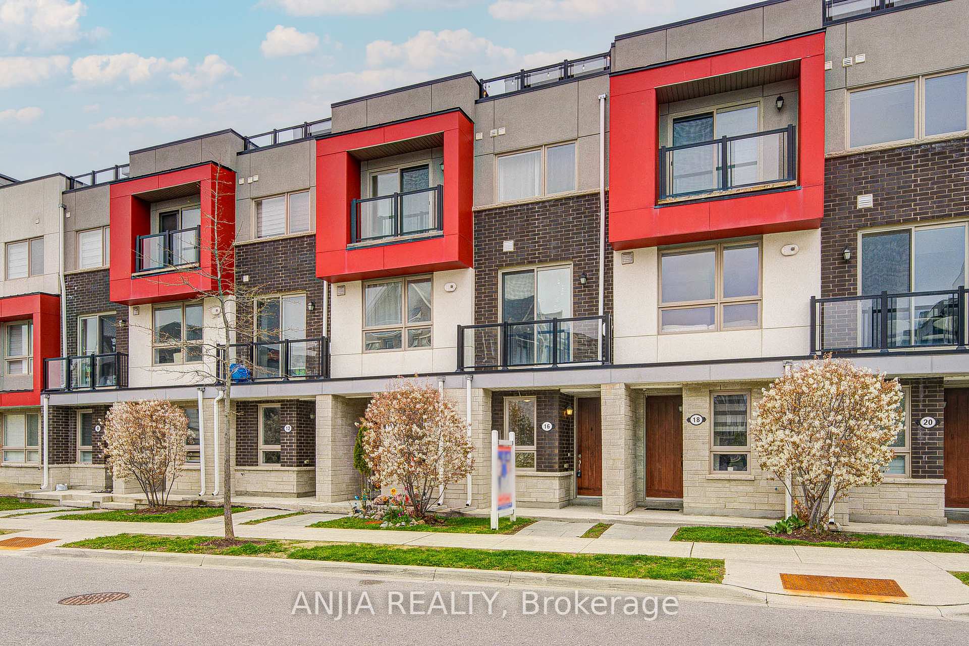 16 Adam Sellers Street Markham Ontario Canada Sale residential Rui Zheng HomeLife New World Realty Inc., Brokerage*