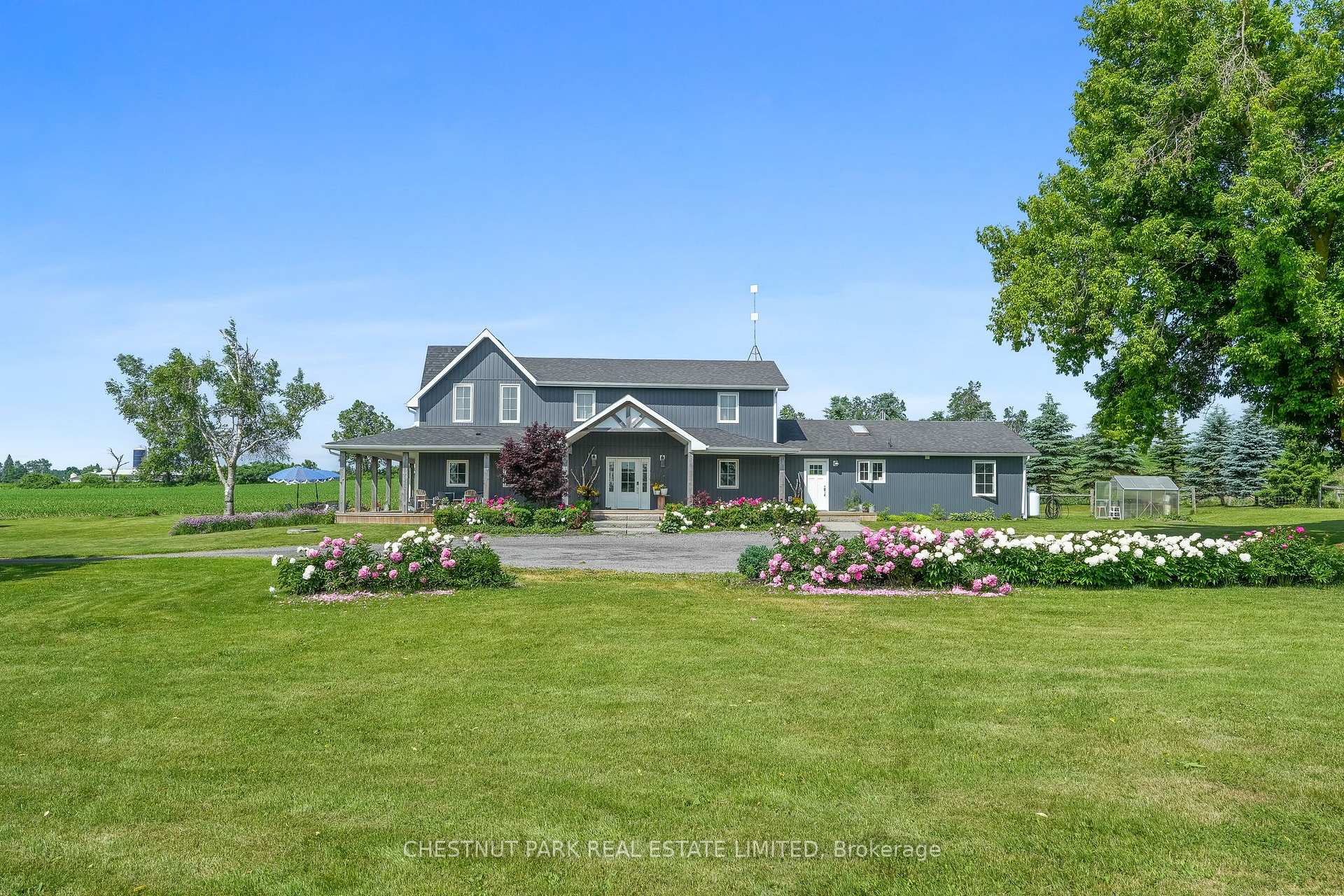 5 Bedroom Single Family Home/House's Image 38