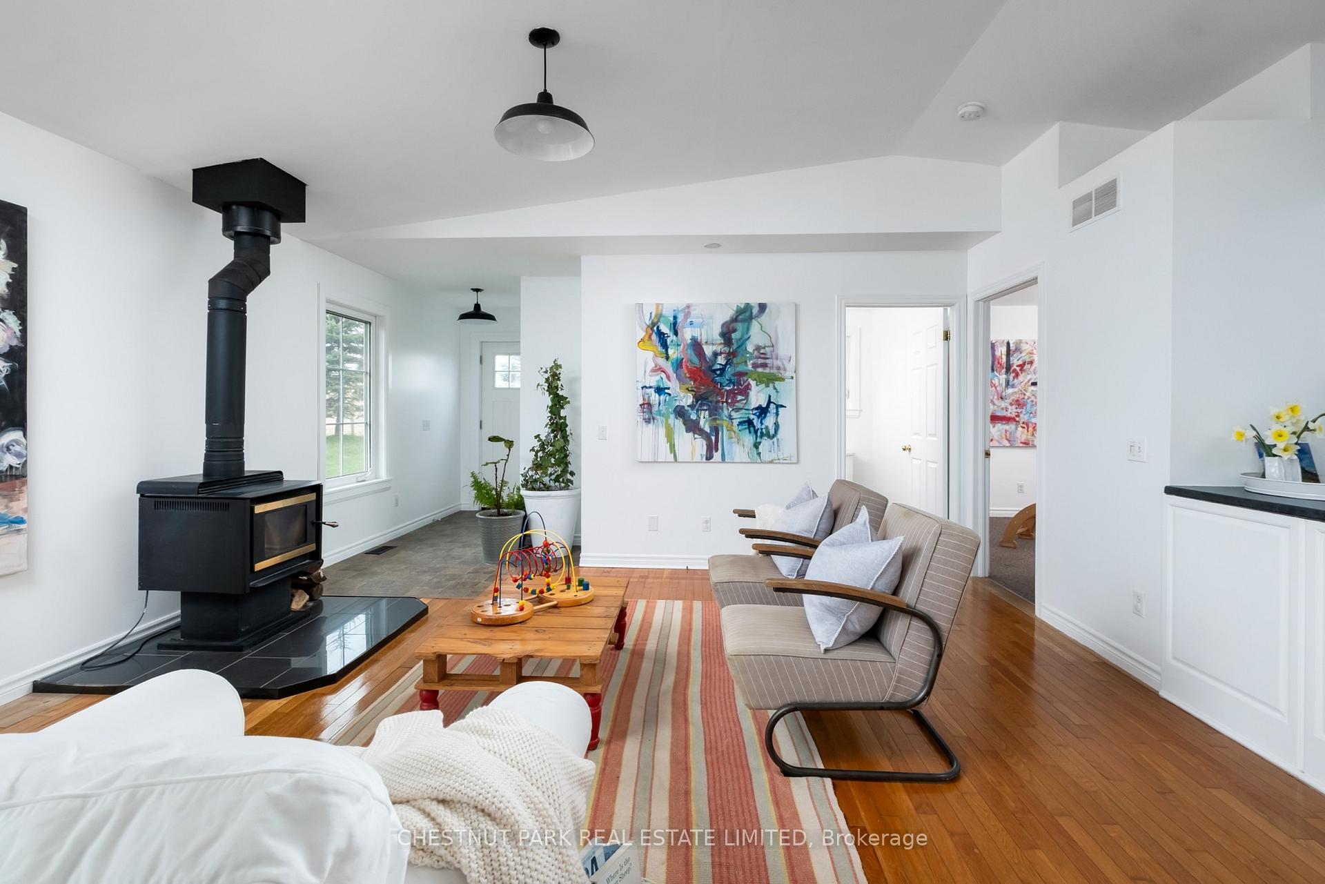 5 Bedroom Single Family Home/House's Image 25