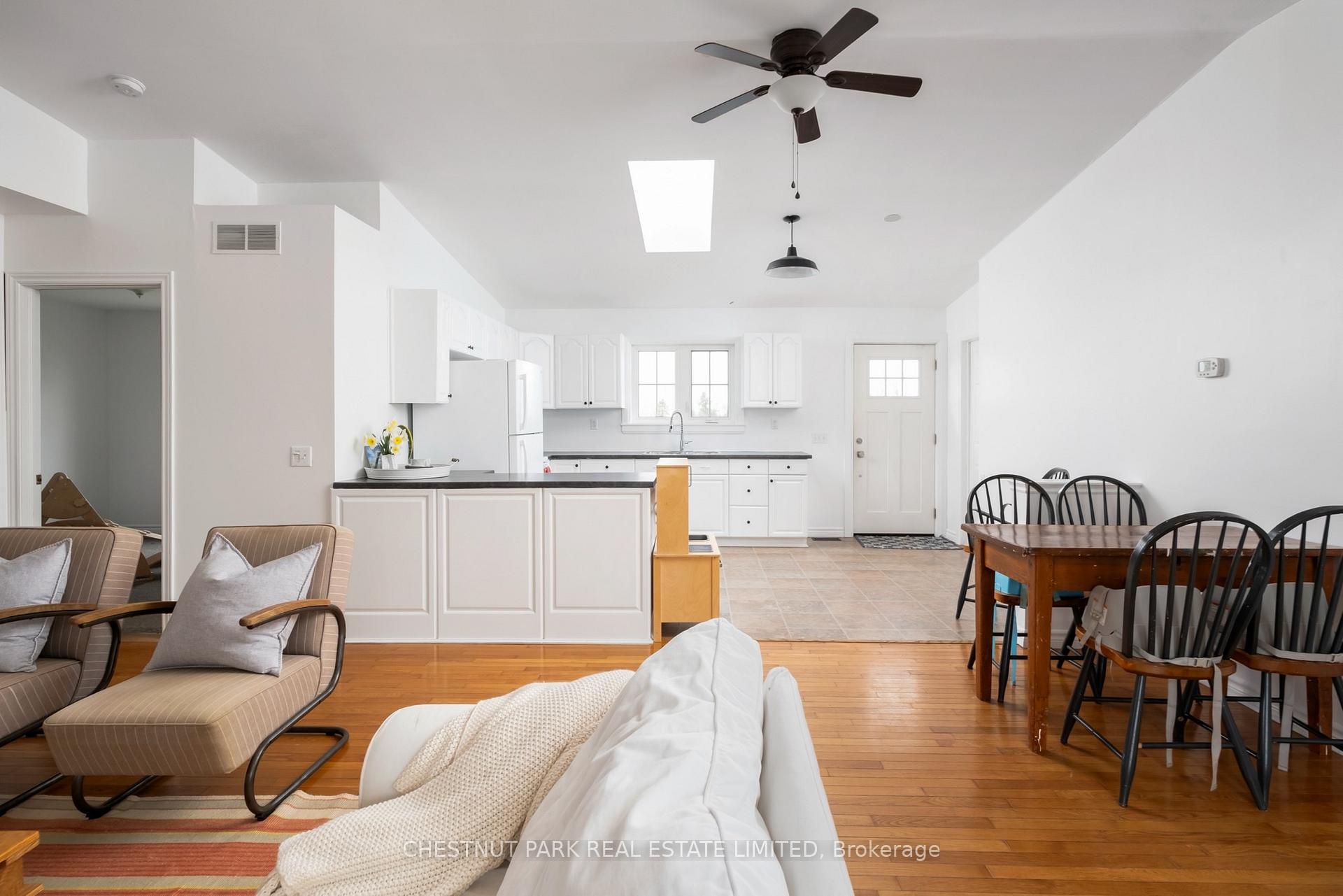 5 Bedroom Single Family Home/House's Image 27