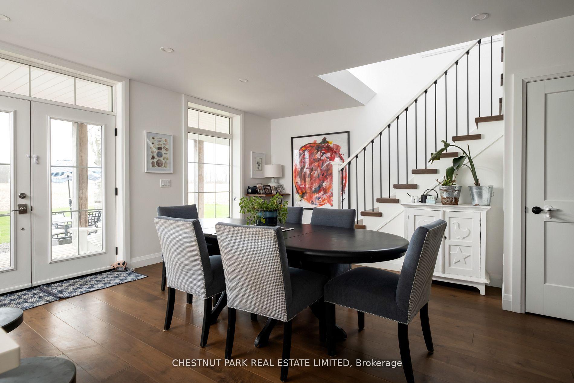 5 Bedroom Single Family Home/House's Image 10