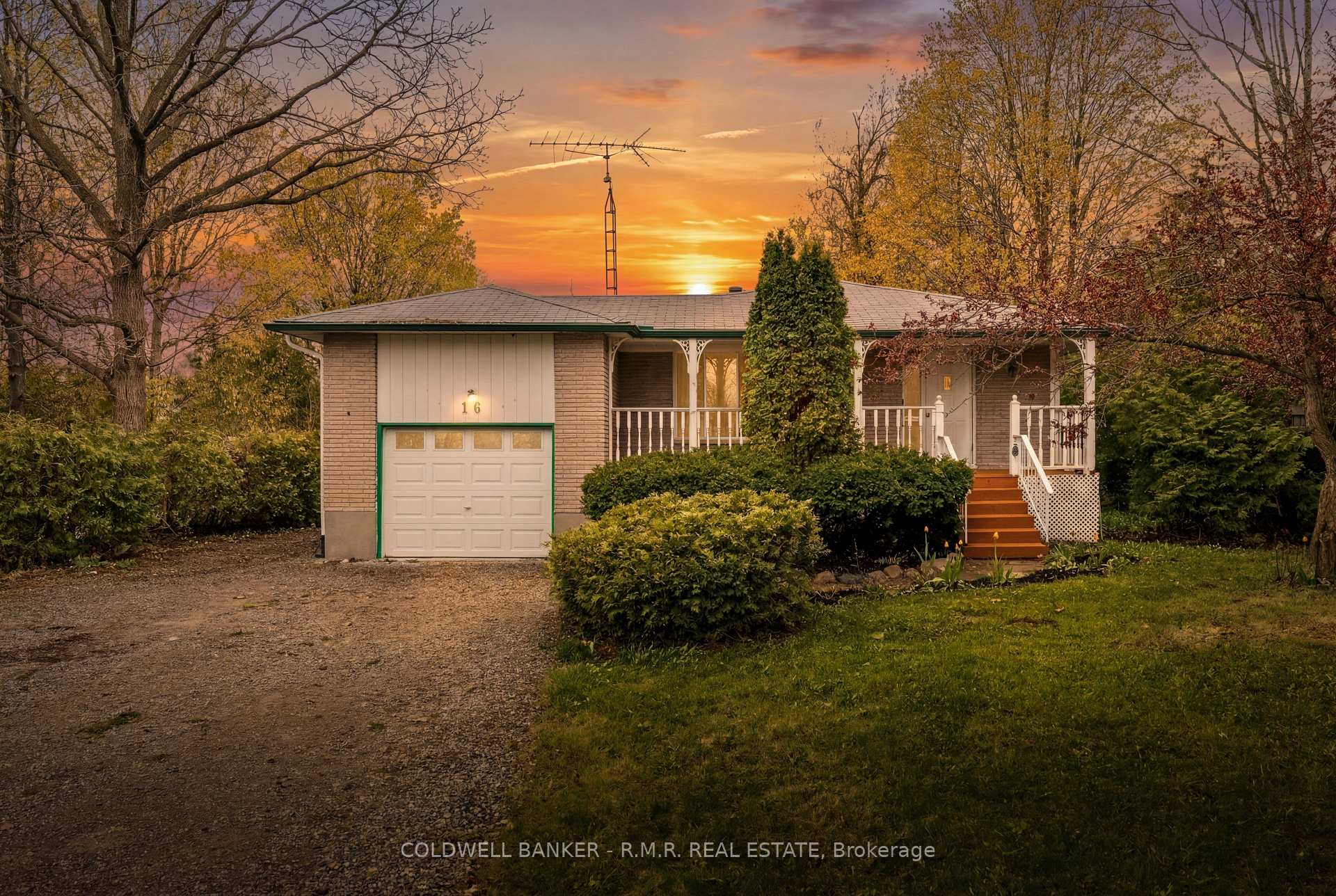 16 Manvers Drive Kawartha Lakes Ontario Canada Sale residential   Coldwell Banker - R.M.R. Real Estate, Brokerage *