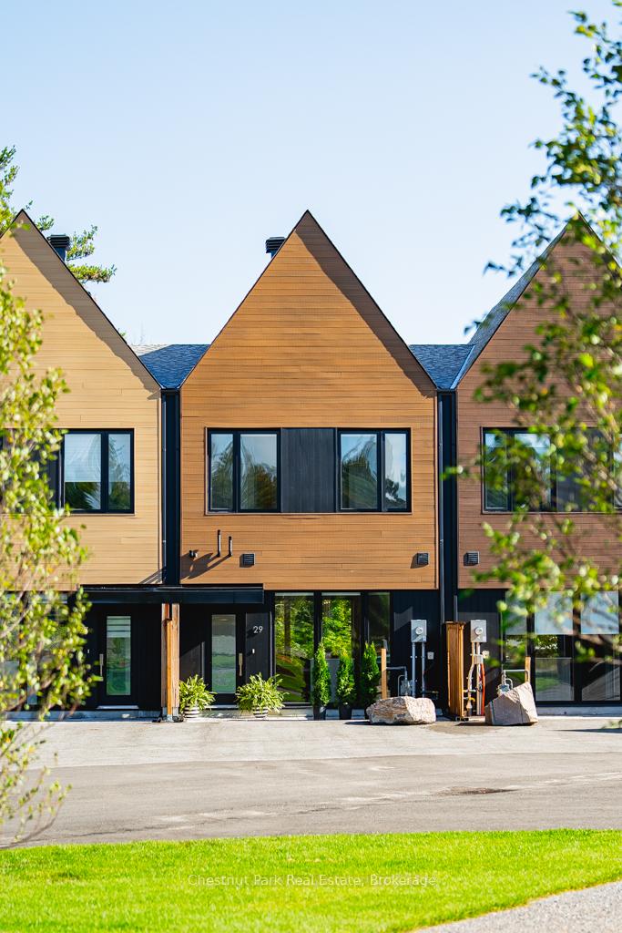 3 Bedroom Villa/Townhouse's Image 34