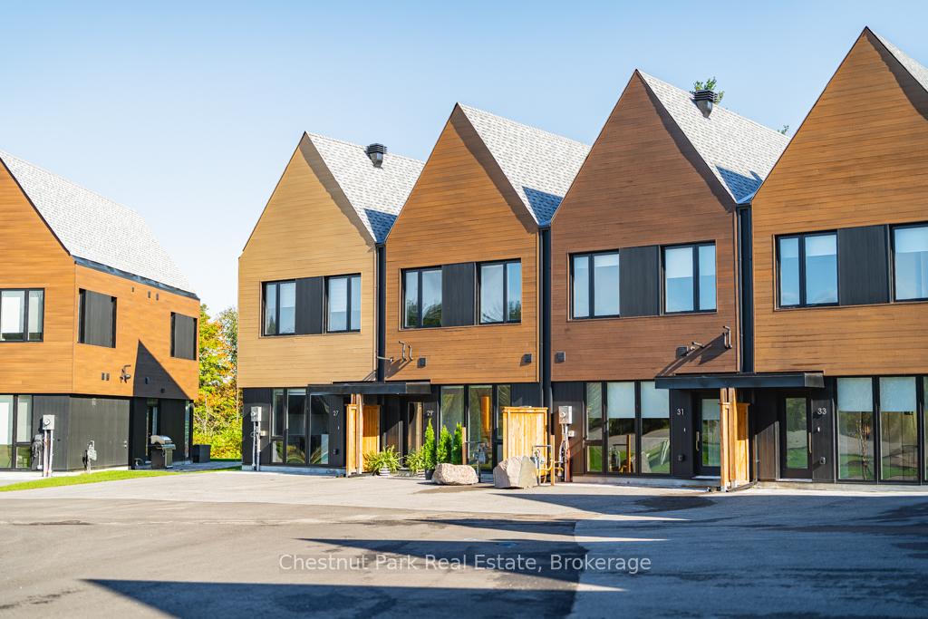 3 Bedroom Villa/Townhouse's Image 33