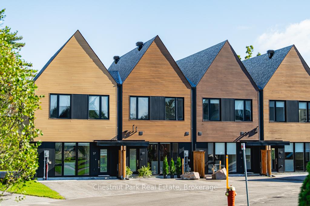 3 Bedroom Villa/Townhouse's Image 32