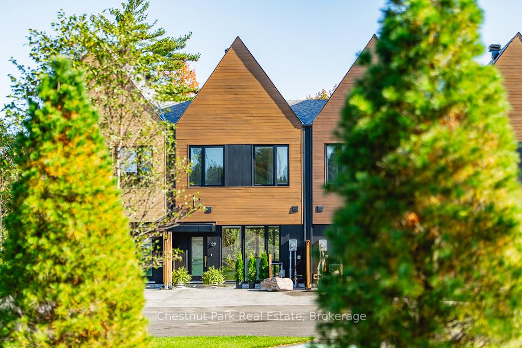 3 Bedroom Villa/Townhouse's Image 31
