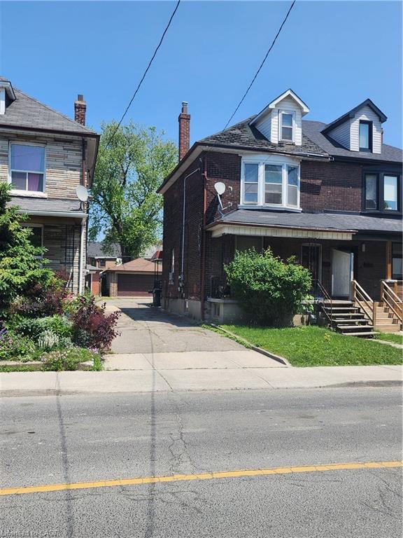 415 Symington Avenue Toronto Ontario Canada Sale residential Amarjit Sanghera TRIMAXX REALTY LTD. Brokerage