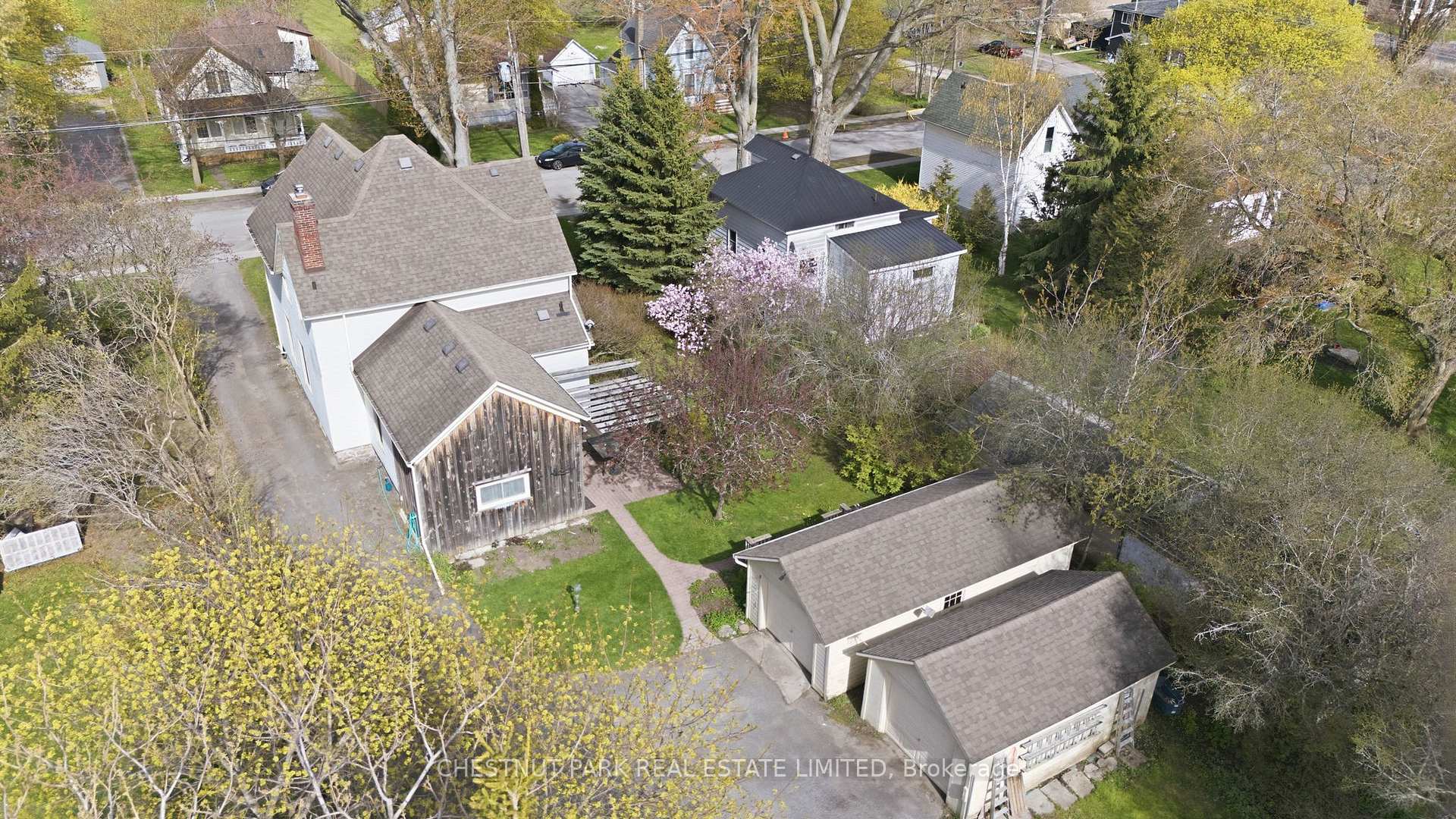 3 Bedroom Single Family Home/House's Image 32